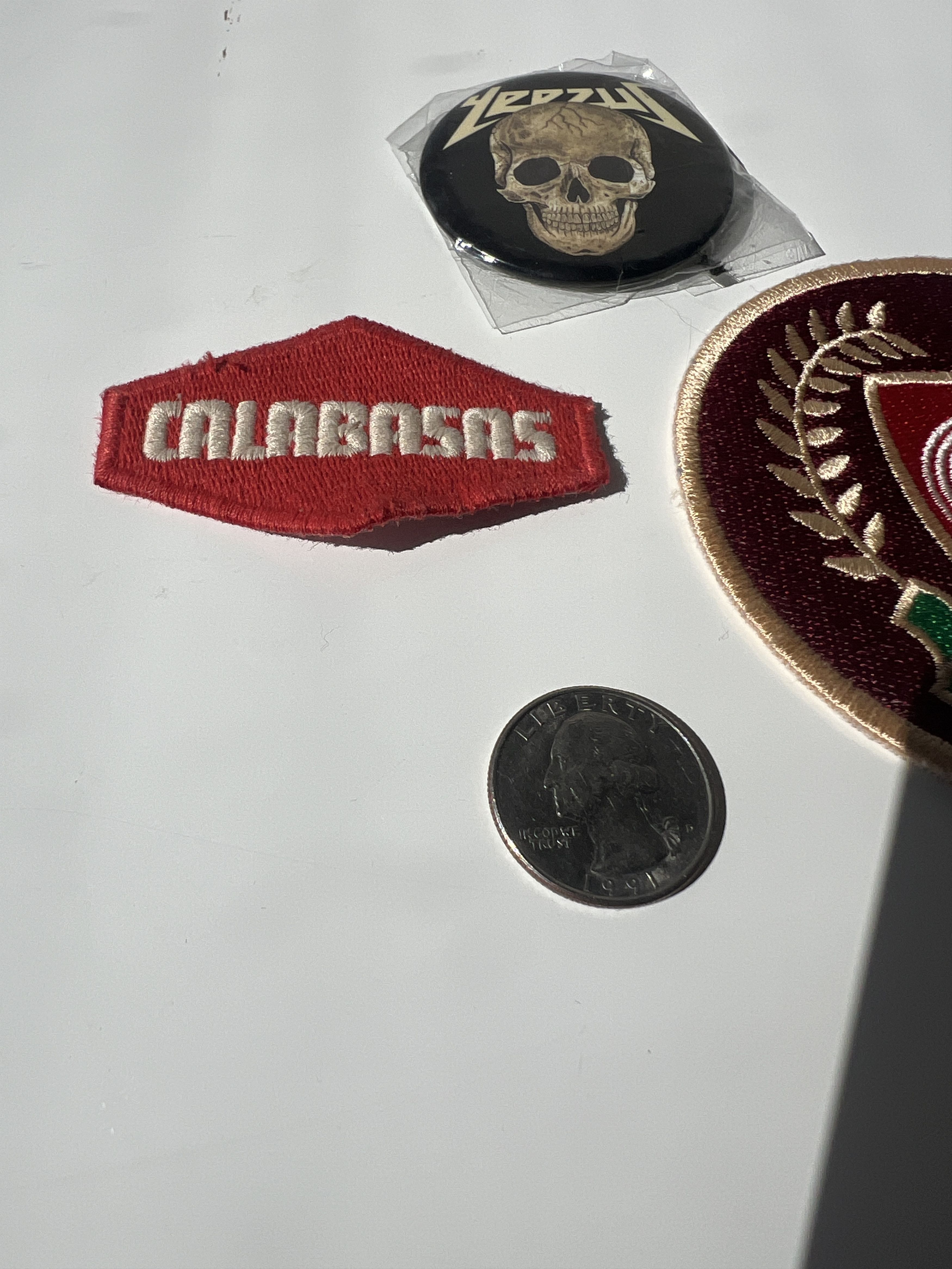 Kanye West × Yeezy YEEZY CALABASAS + YEEZUS UNRELEASED PATCH/BUTTON LOT Size ONE SIZE - 4 Thumbnail