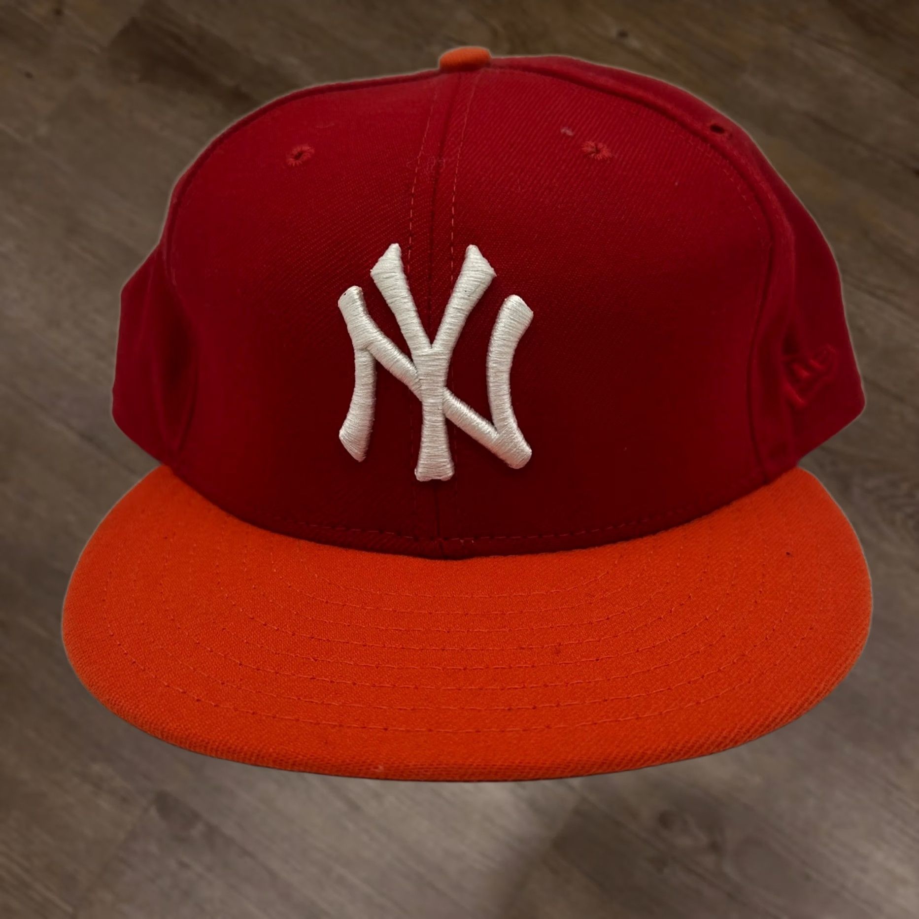 New Era VINTAGE New Era BasebalL Hat 7-5/8 Red Embroidered NY Yankees Mens Cap MLB Wool Outdoor Adjustable Men Size ONE SIZE - 1 Thumbnail