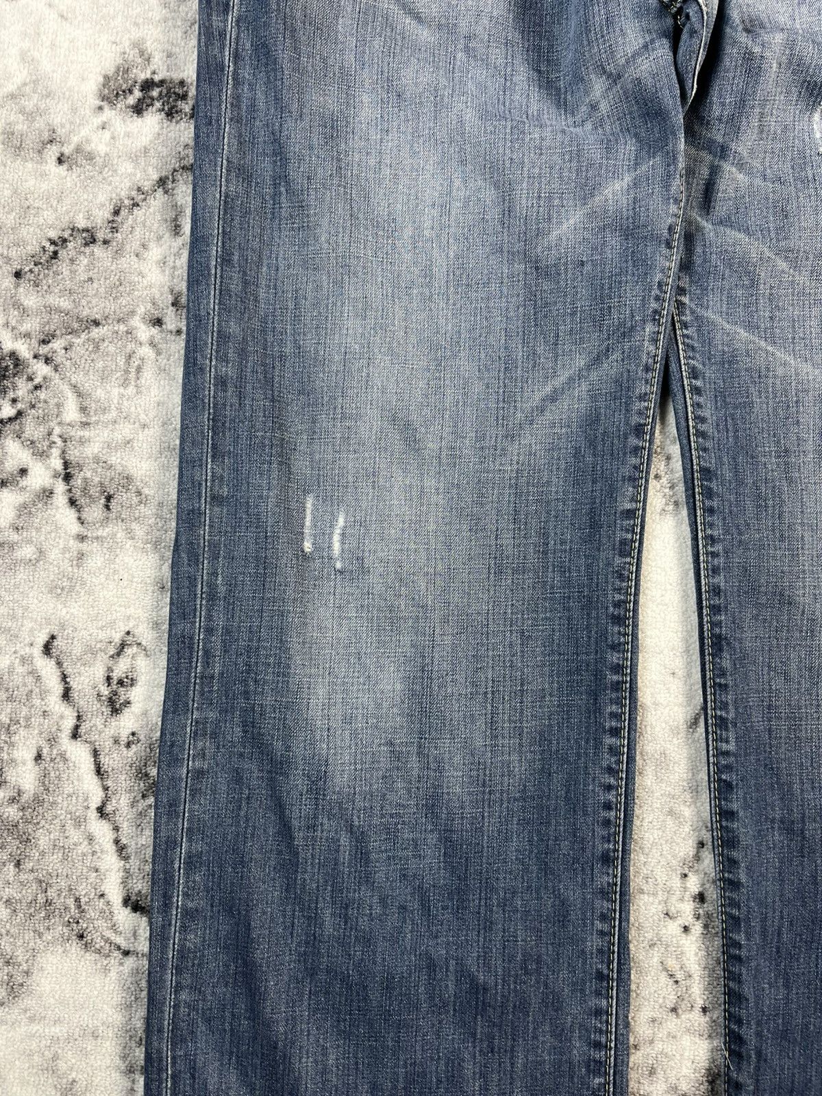 Other Ted Lapidus Jeans Distressed Fade Denim W36 Fit Size US 36 / EU 52 - 3 Thumbnail