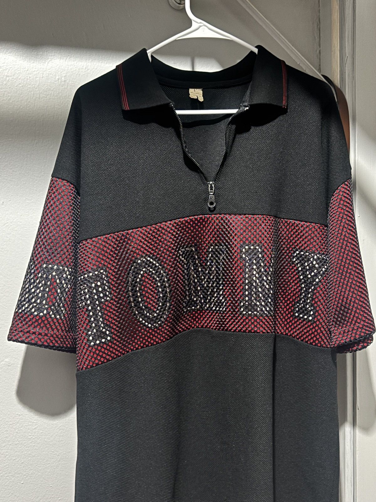 Tommy Hilfiger RARE Vintage 90s Mesh Tommy Hilfiger Polo Tee Size US XL / EU 56 / 4 - 1 Thumbnail
