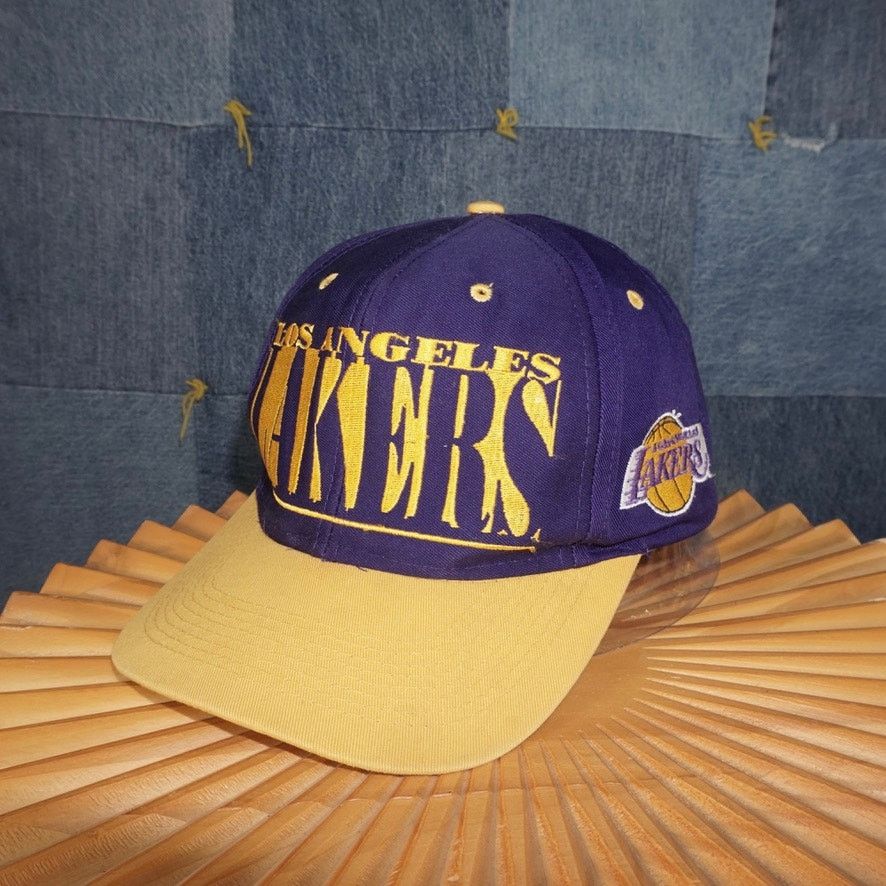 NBA OSFA - Vintage Y2K Los Angeles Lakers embroidered 1990s hat Size ONE SIZE - 2 Thumbnail