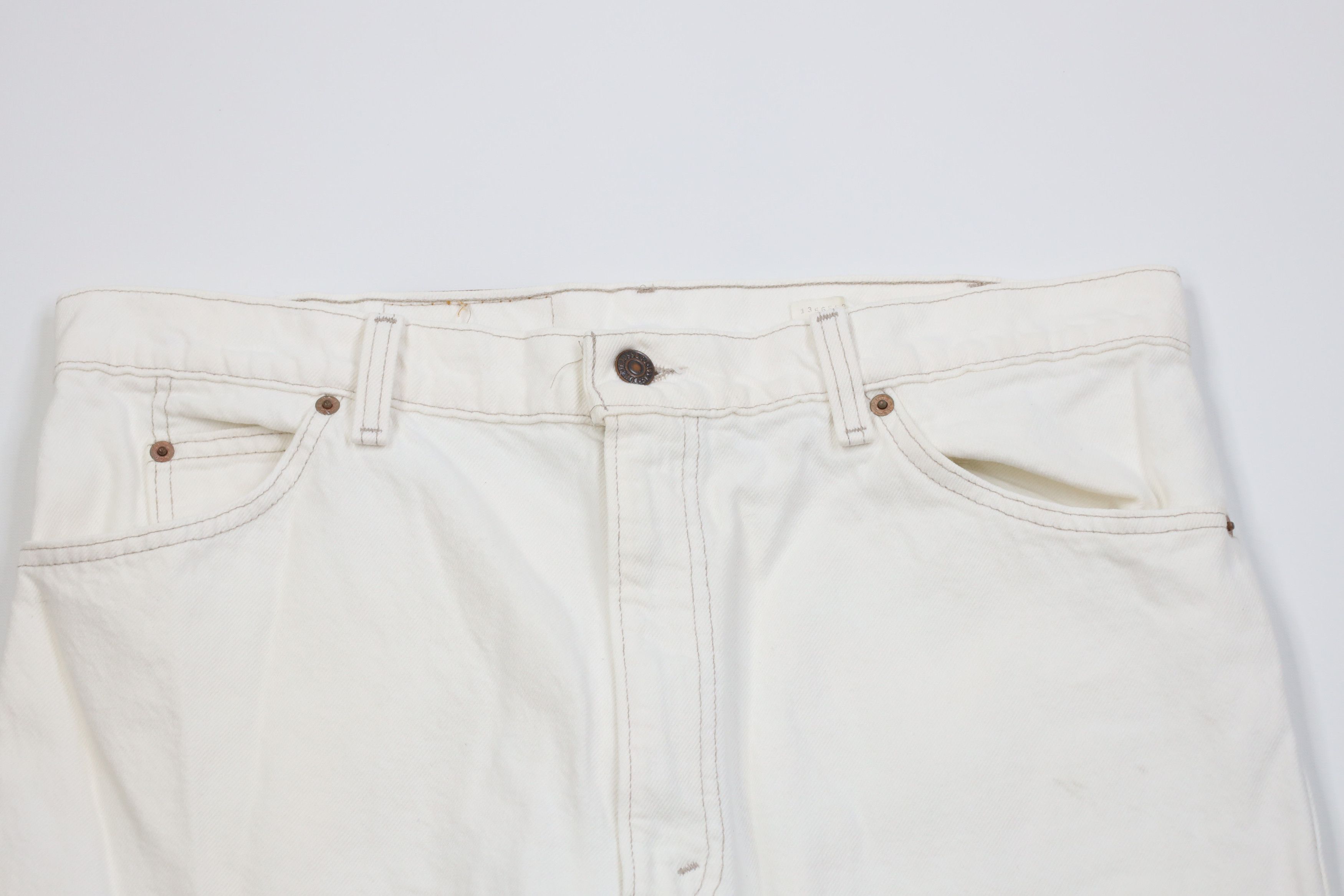 Levi's Vintage 90s Levis 550 Orange Tab Fit Denim Jeans White USA Size US 38 / EU 54 - 2 Thumbnail