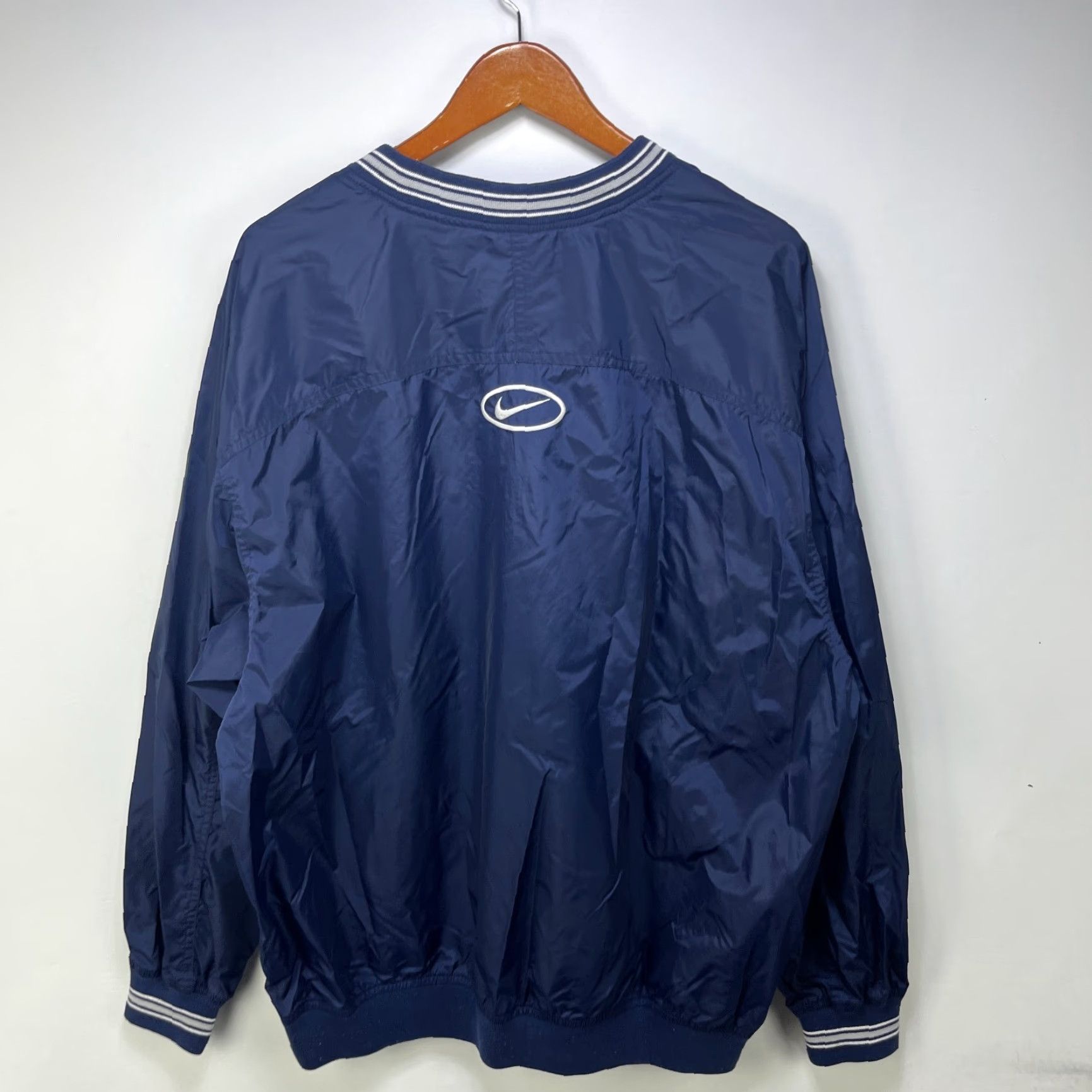 Nike VINTAGE Nike Windbreaker Jacket XL Swoosh Pullover Nylon Softshell Blue 90s Logo Mens Size US XL / EU 56 / 4 - 5 Thumbnail
