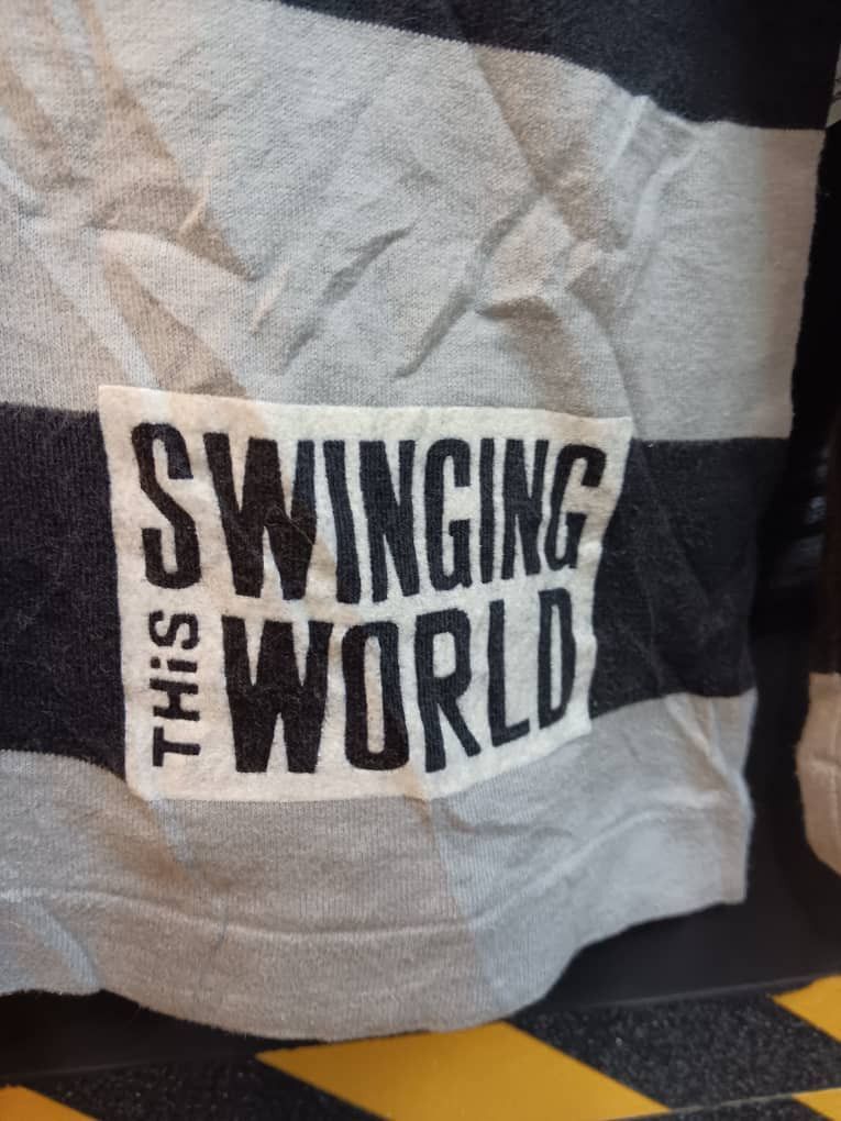 Japanese Brand SHINJE ABE X BETTY'S BLUE SWINGING WORLD T-SHIRT Size US L / EU 52-54 / 3 - 2 Thumbnail