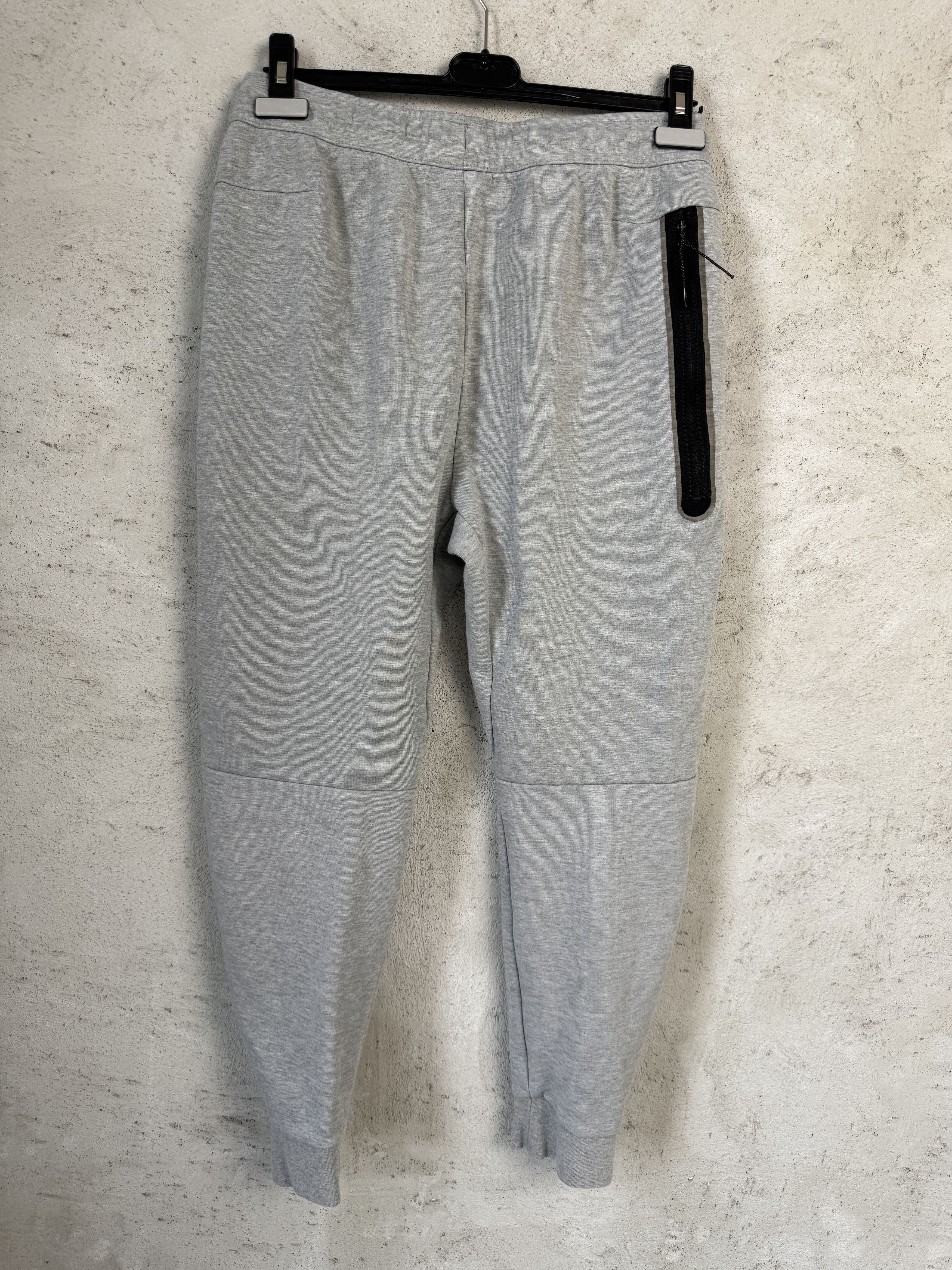 Nike Nike tech fleece sweatpants joggers drip trap skate Size US 30 / EU 46 - 3 Thumbnail