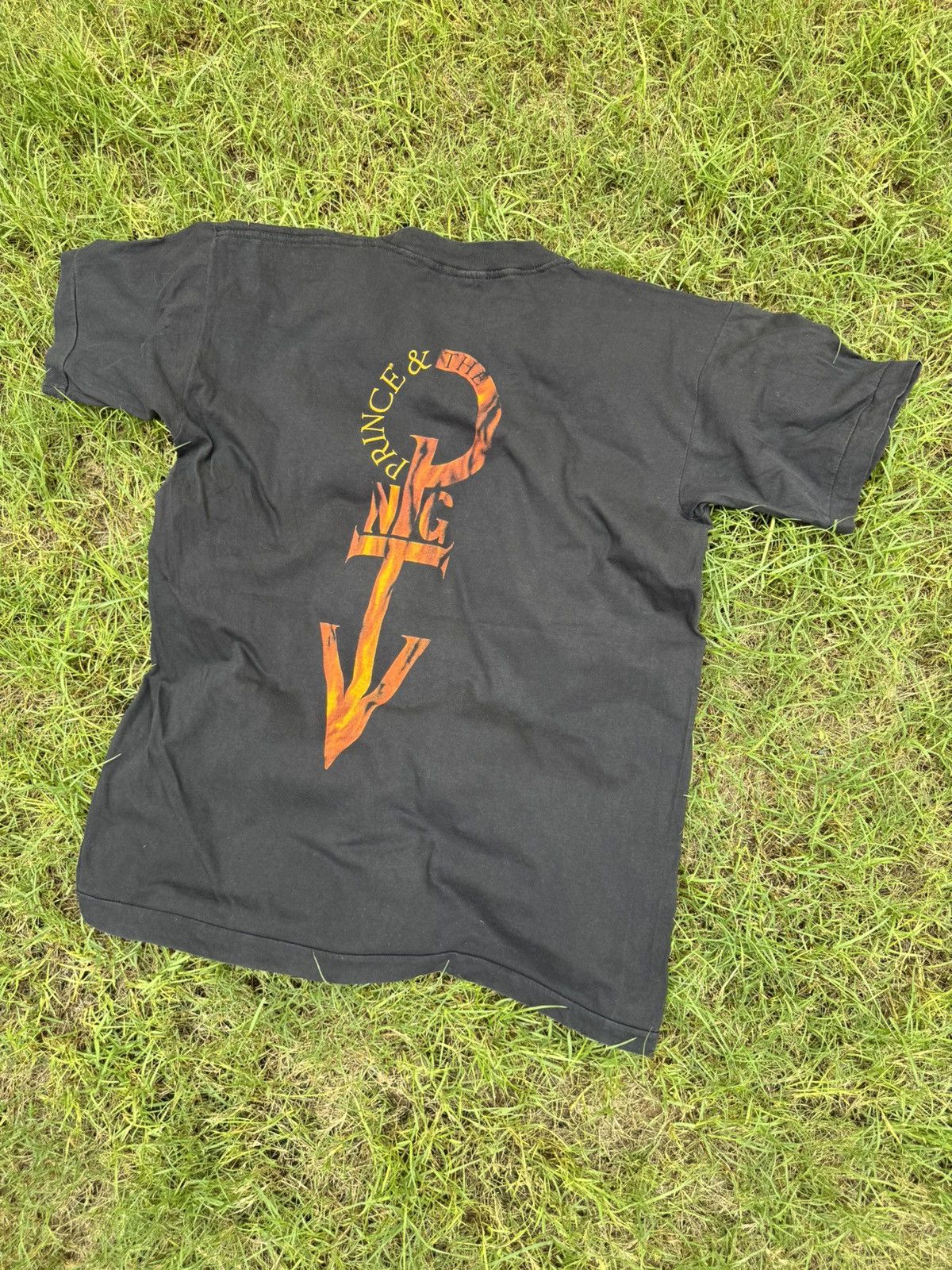 Prince Vintage 1992 Prince & The New Power Generation T-Shirt Size US XL / EU 56 / 4 - 9 Thumbnail