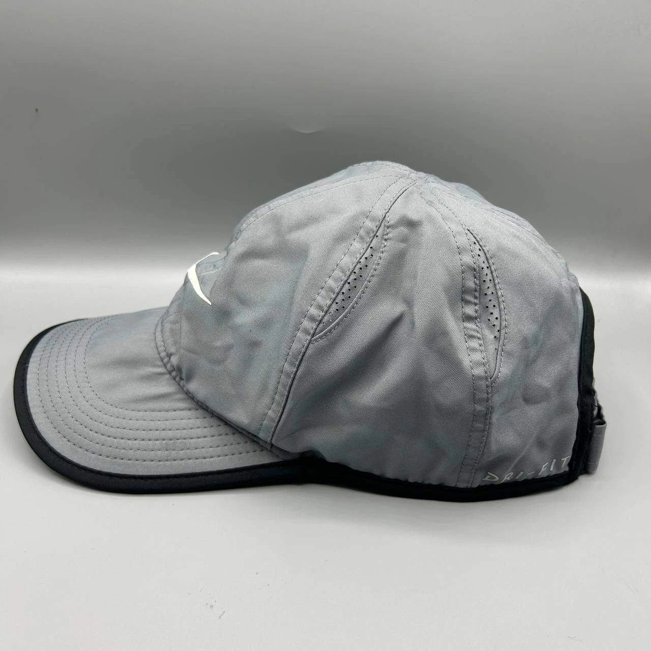 Nike Nike Featherlight Dri-Fit Hat Men Gray Black Strap Back Cap Size ONE SIZE - 4 Thumbnail