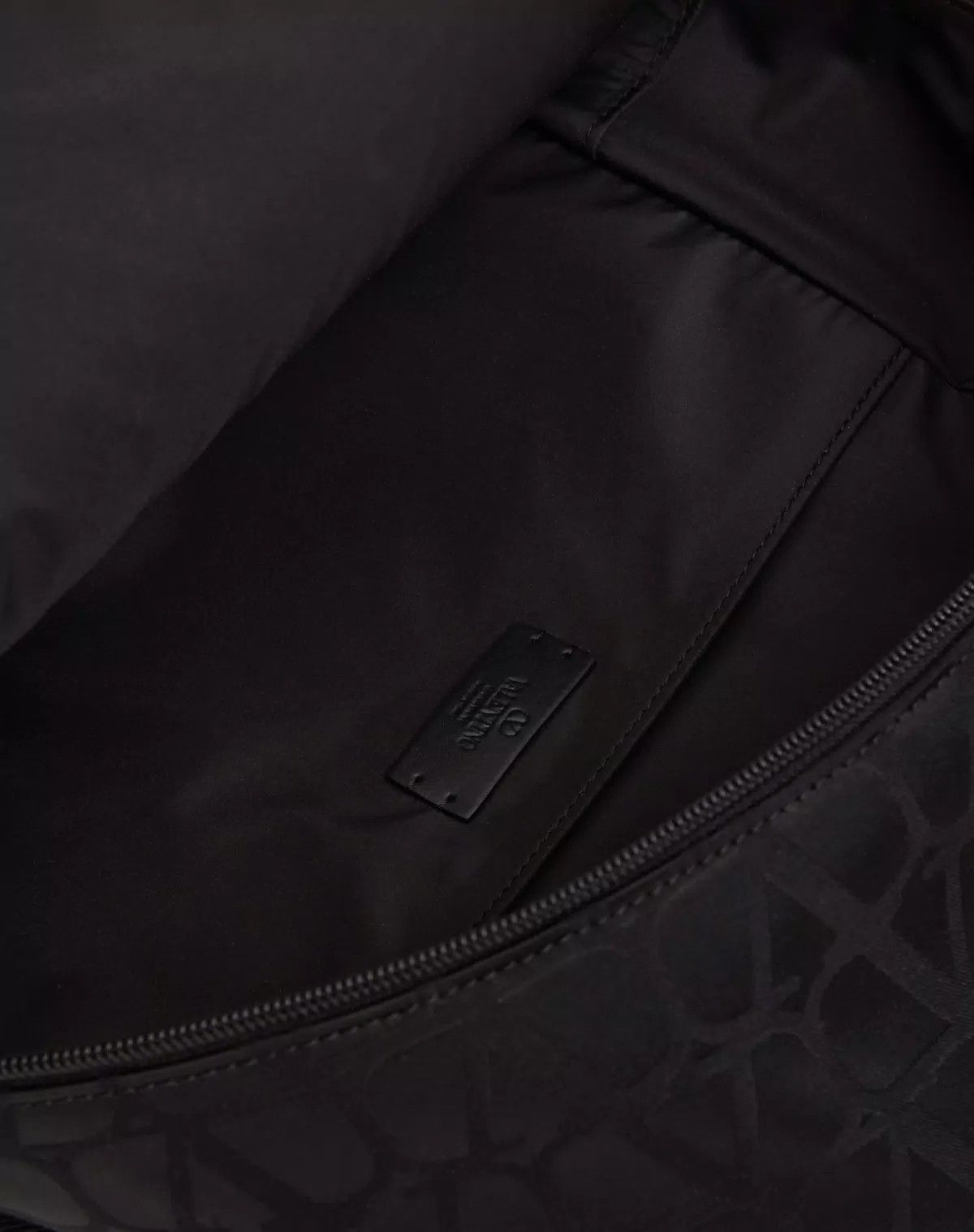 Valentino oc11z0725 Size: OS/ Toile Iconographe Backpack in Black Size ONE SIZE - 6 Thumbnail