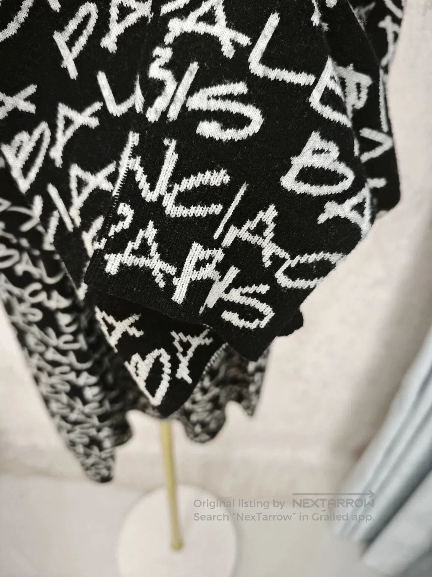 Balenciaga Balenciaga All-Letter Print Sweater. Size US L / EU 52-54 / 3 - 4 Thumbnail