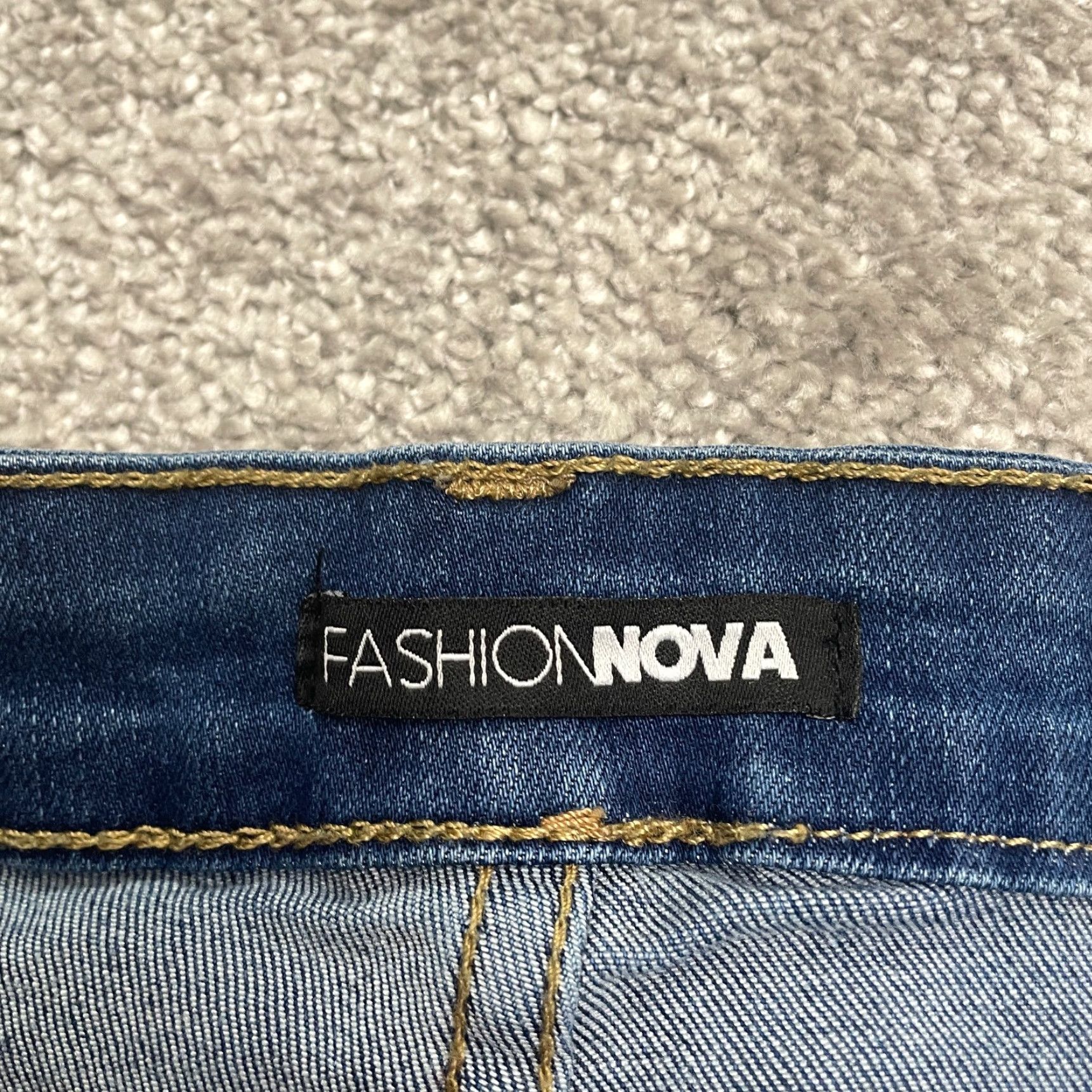Fashion Nova FASHION NOVA Distressed Cut Off Denim Shorts Juniors 13 Blue High Rise Casual Women Size 34" / US 12 / IT 48 - 4 Thumbnail