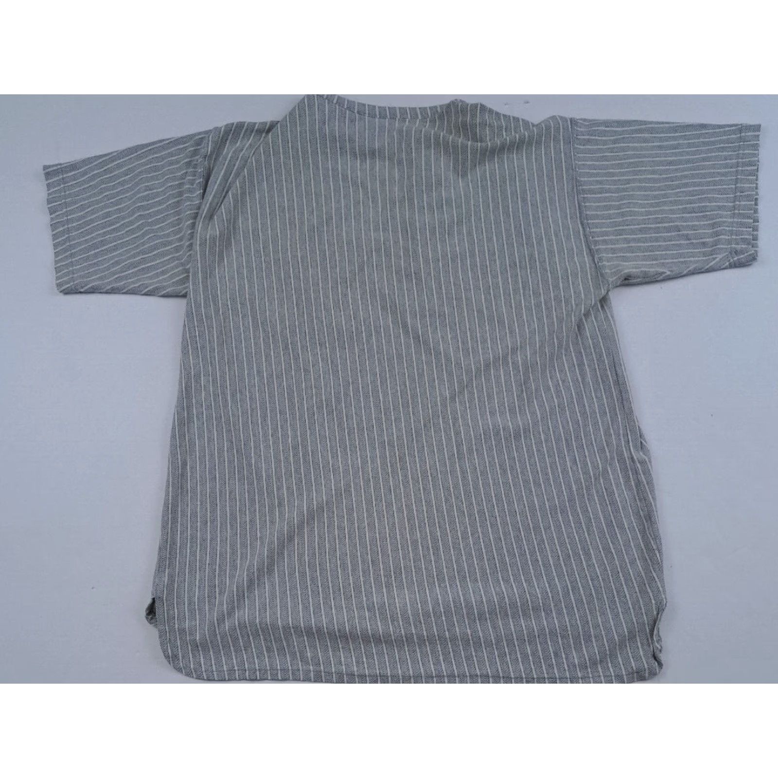 Vintage VINTAGE Looney Tunes Grey Pinstriped Baseball Jersey L Mens Taz Bugs Sly Size US L / EU 52-54 / 3 - 2 Thumbnail