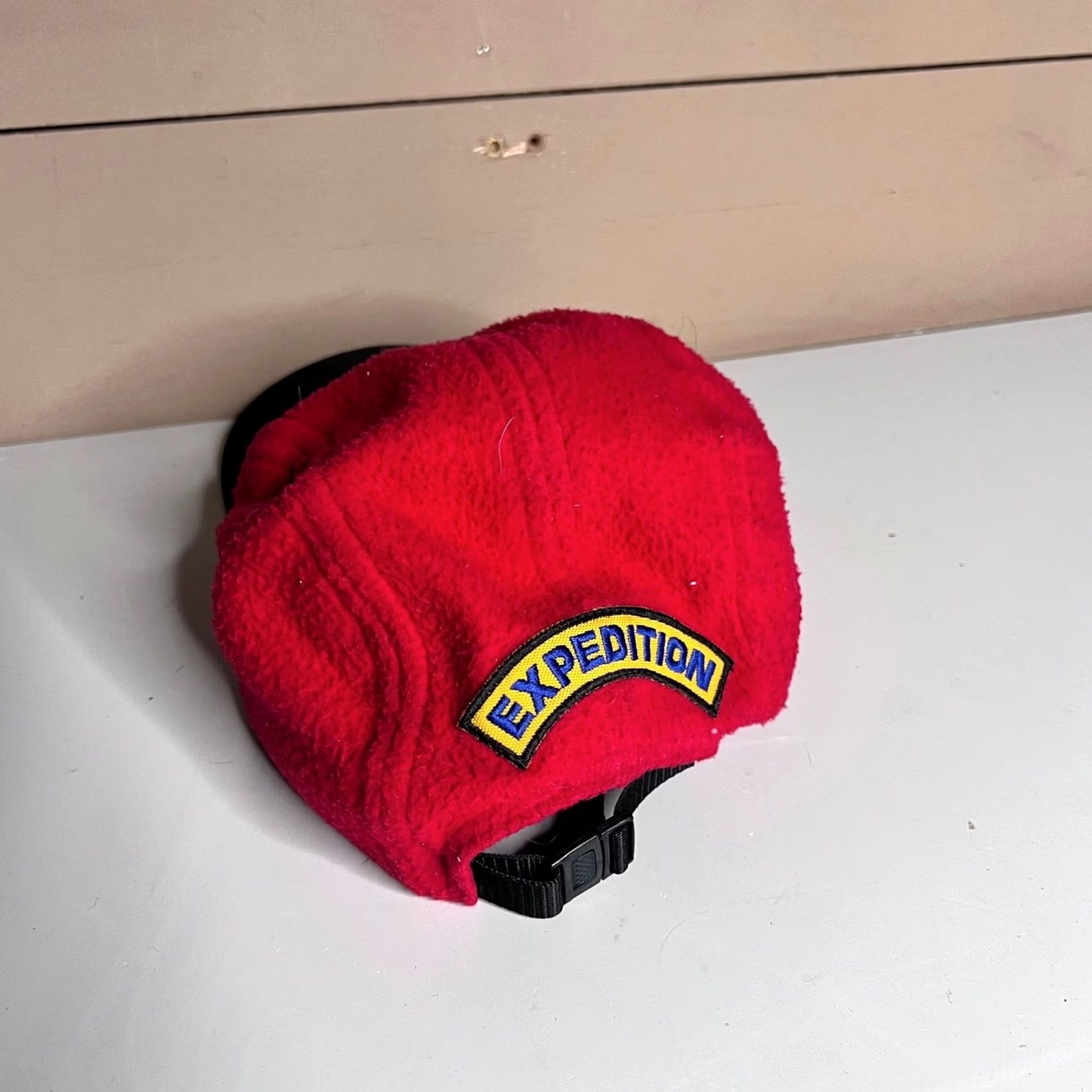 Tommy Hilfiger VINTAGE Tommy Hilfiger Expedition 5 Panel Hat Red Black Made in USA Cap Mens One Size Adjustable Fleece Nylon Winter 90s Cap Size US M / EU 48-50 / 2 - 5 Thumbnail