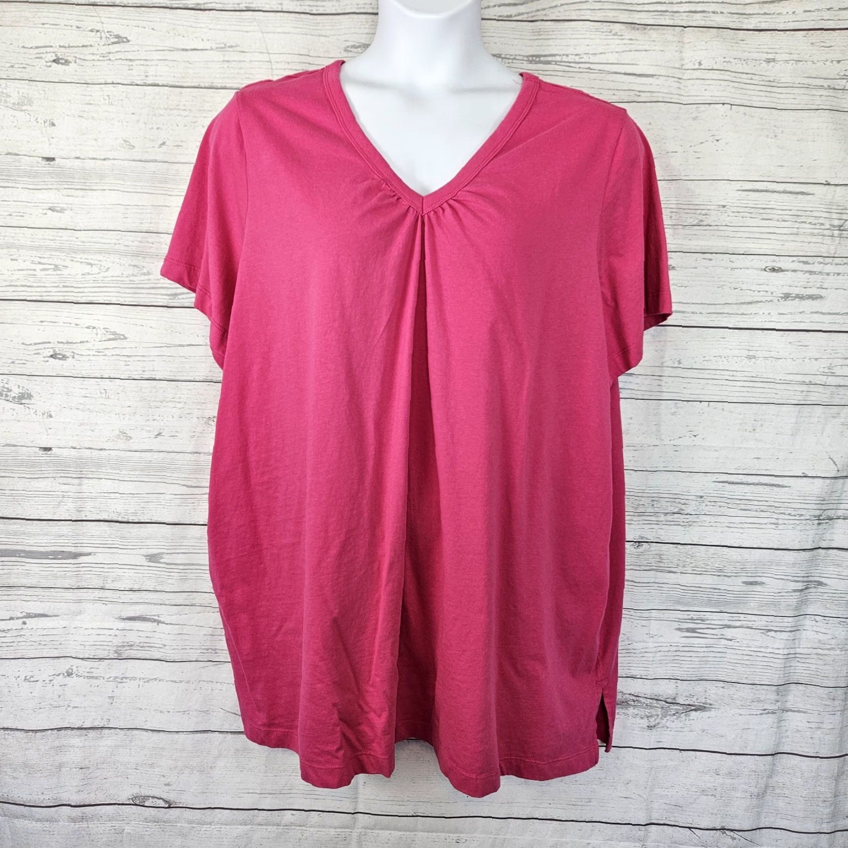 Vintage VINTAGE? No. Woman Within Womens Top 3X Pink Cotton Short Sleeve V-Neck Shirt Womens Plus Size 3X Pink Cotton V-Neck Short Sleeve Shirt Size XXL / US 16-18 / IT 52-54 - 2 Thumbnail
