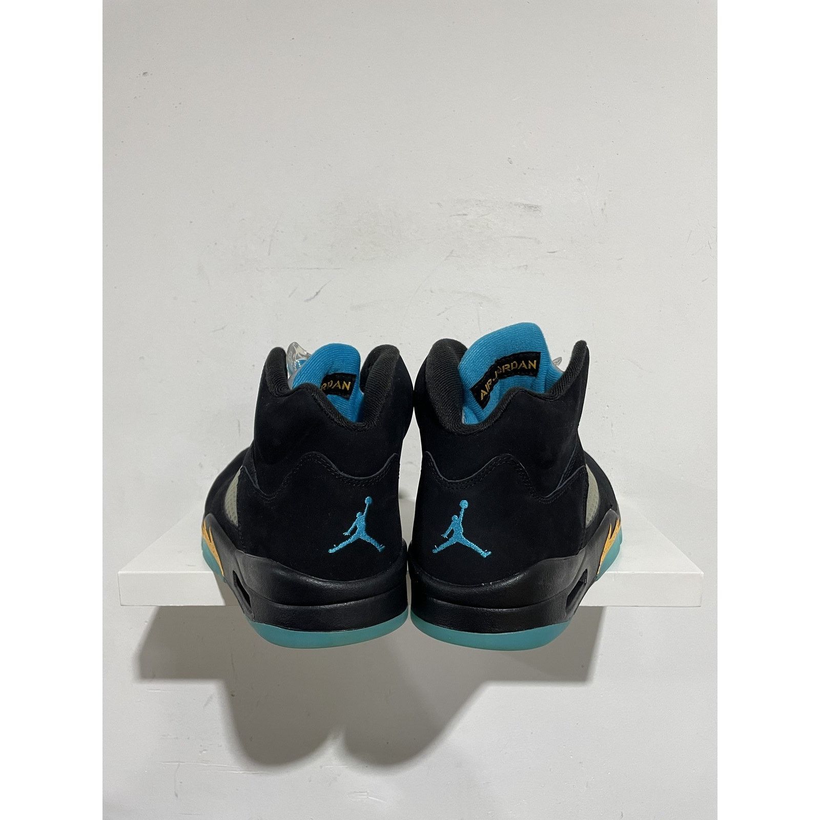 Nike NIKE JORDAN 5 AQUA SIZE 11 PREOWNED Size US 11 / EU 44 - 4 Thumbnail