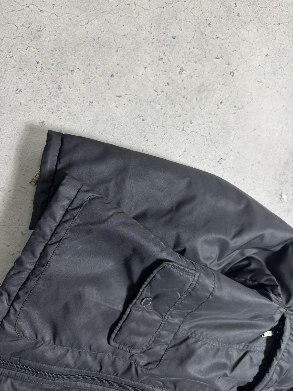 Versace Jeans Couture Versace Jeans Couture Black Bomber Puffer Jacket Vintage Size US S / EU 44-46 / 1 - 2 Thumbnail