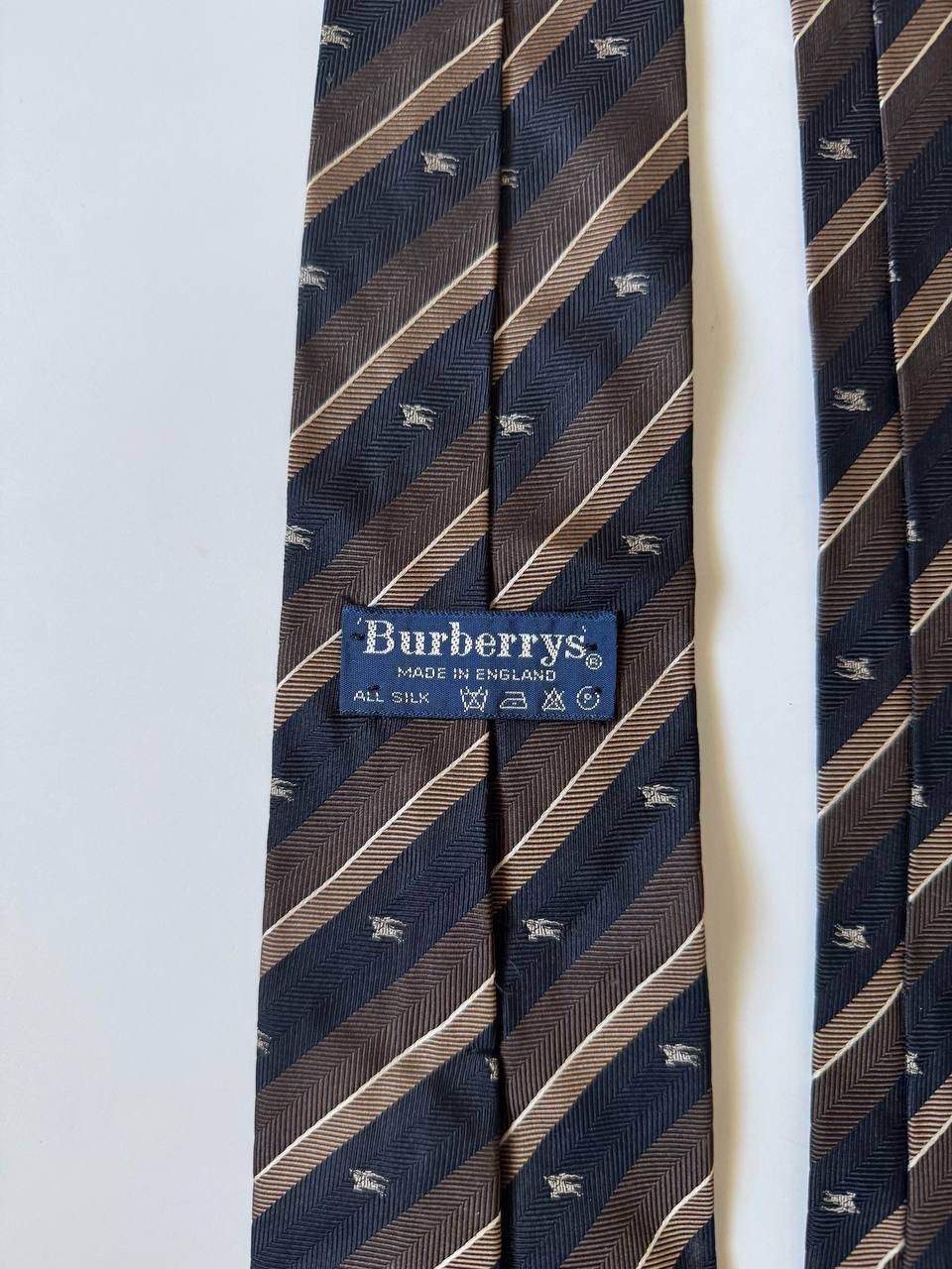 Vintage Burberry Tie 90’s silk multi logo