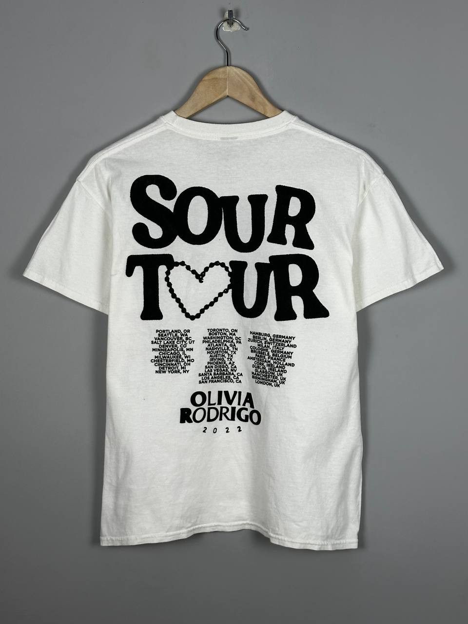 Band Tees Olivia Rodrigo Sour Tour Track list White Tee Size M / US 6-8 / IT 42-44 - 6 Thumbnail
