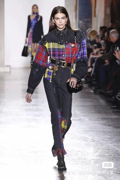 Versace Versace Denim willow studded fringed jacket Size M / US 6-8 / IT 42-44 - 2 Thumbnail