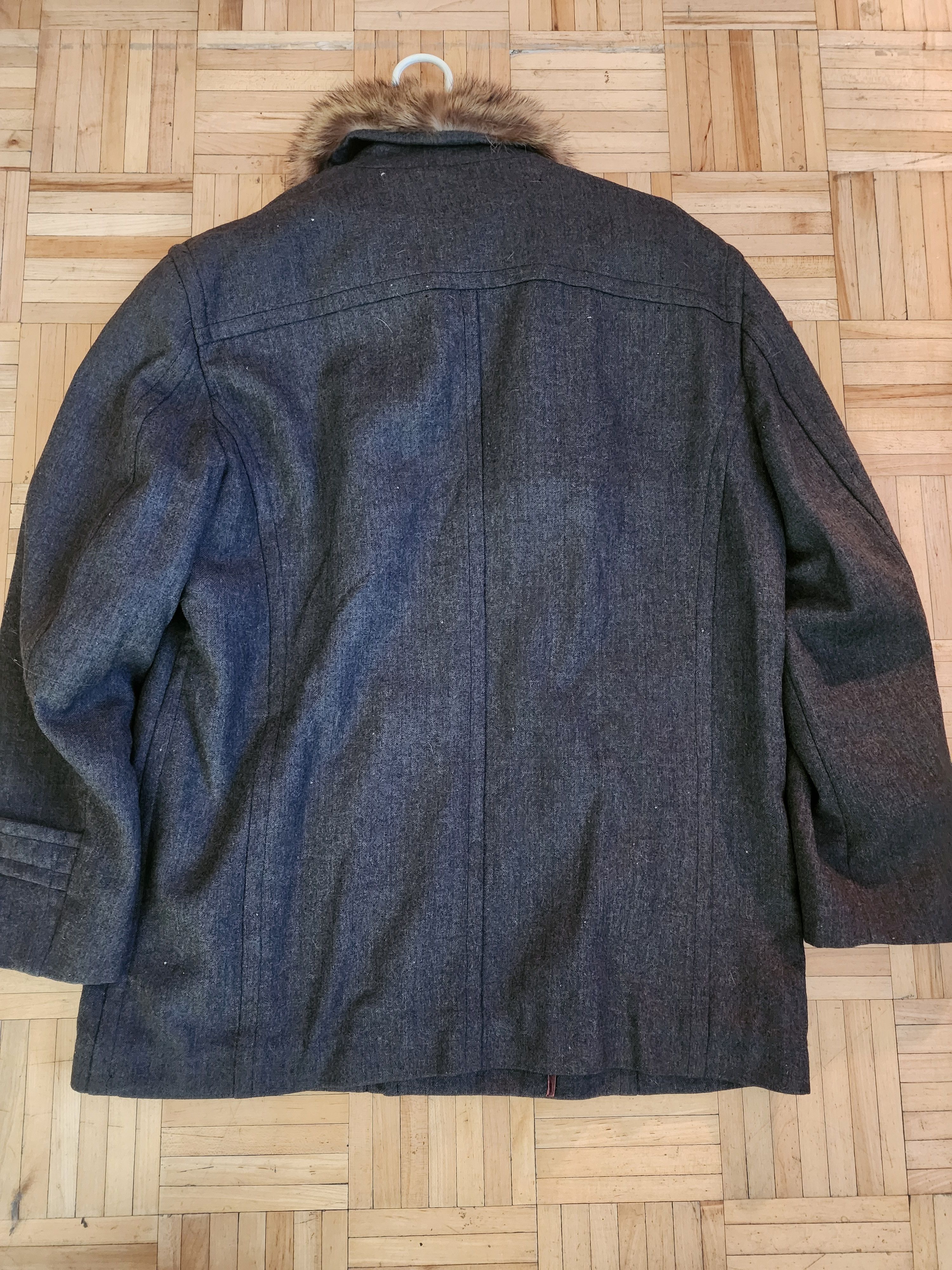 Dolce & Gabbana FUR COLLARED GREY CAR COAT VINTAGE INSPIRED Size US L / EU 52-54 / 3 - 8 Thumbnail