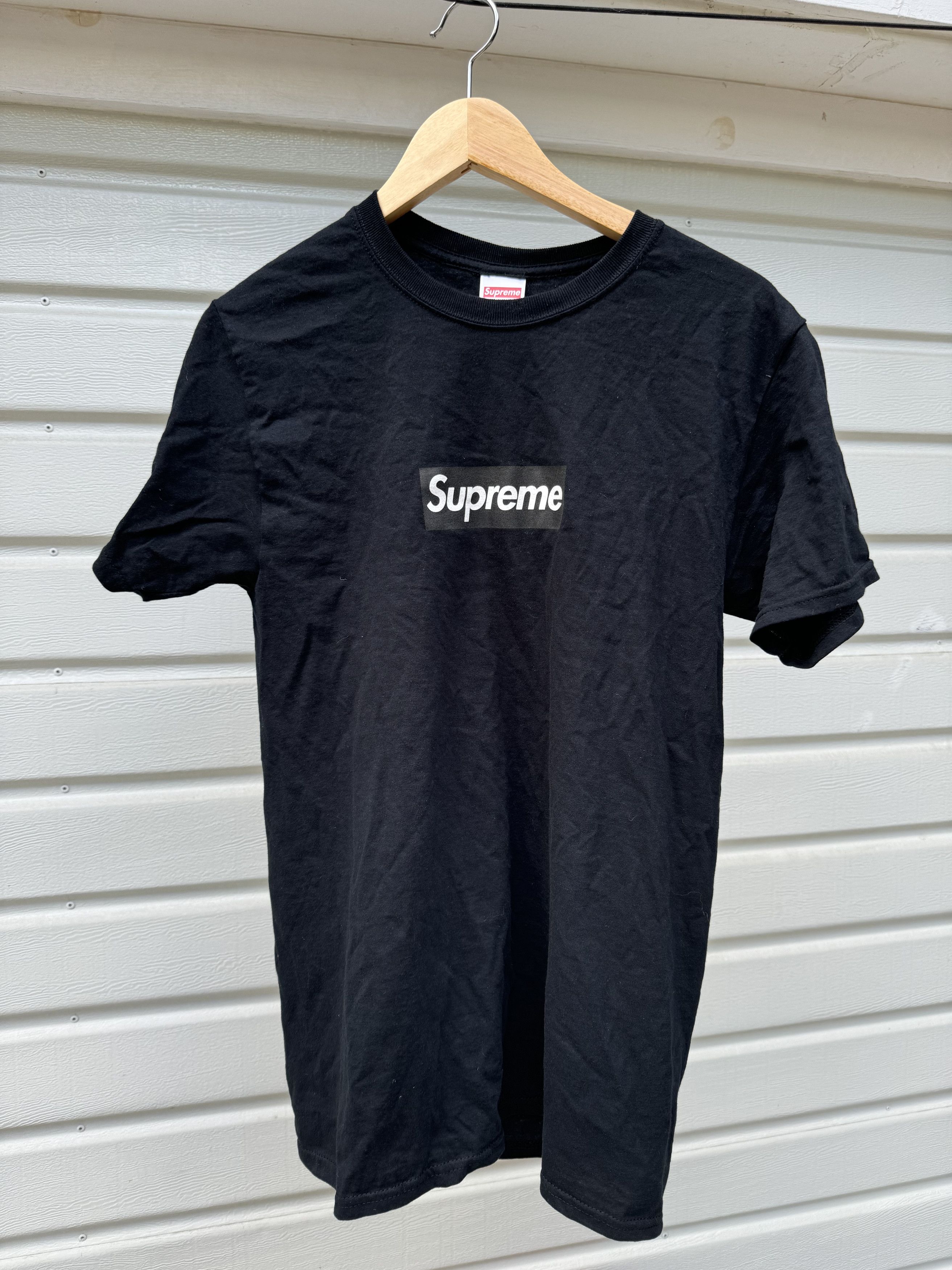 Supreme Black On Black Box Logo Tee | Grailed