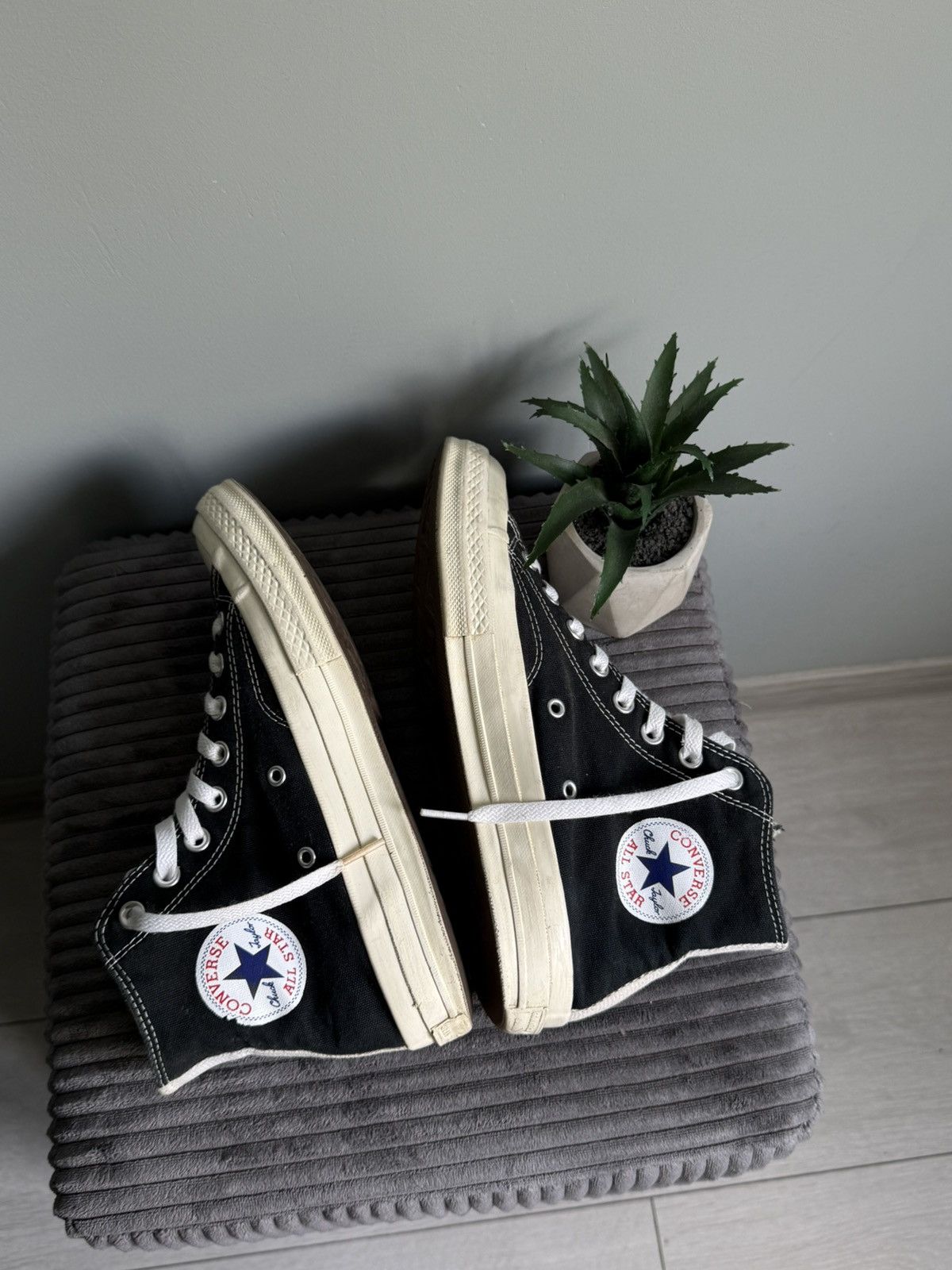 Comme des Garcons PLAY × Converse Converse x Comme des Garcons Play Sneakers Size US 7 / EU 40 - 4 Thumbnail