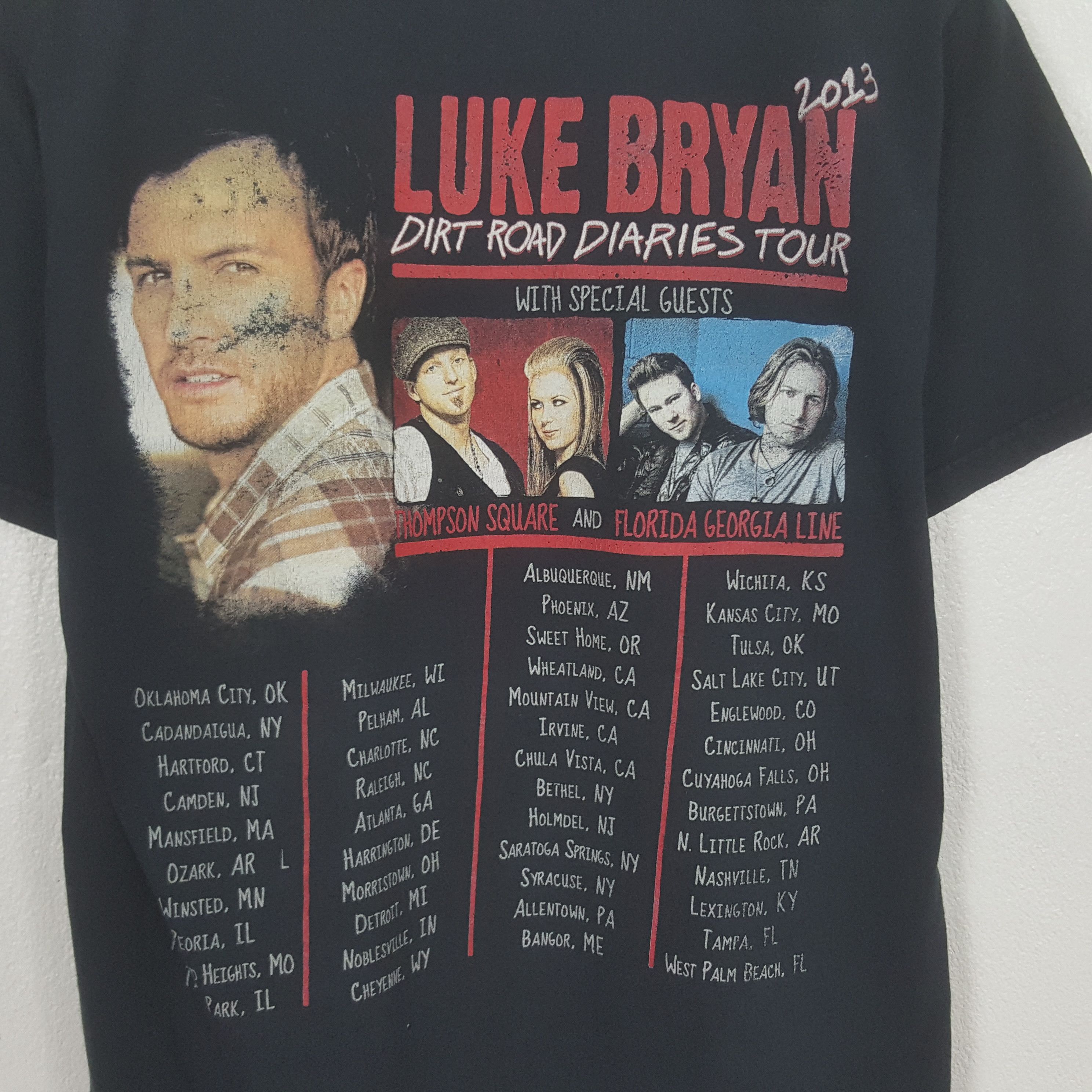 Other Vintage Luke Bryan Tour Tshirt Size US S / EU 44-46 / 1 - 4 Thumbnail