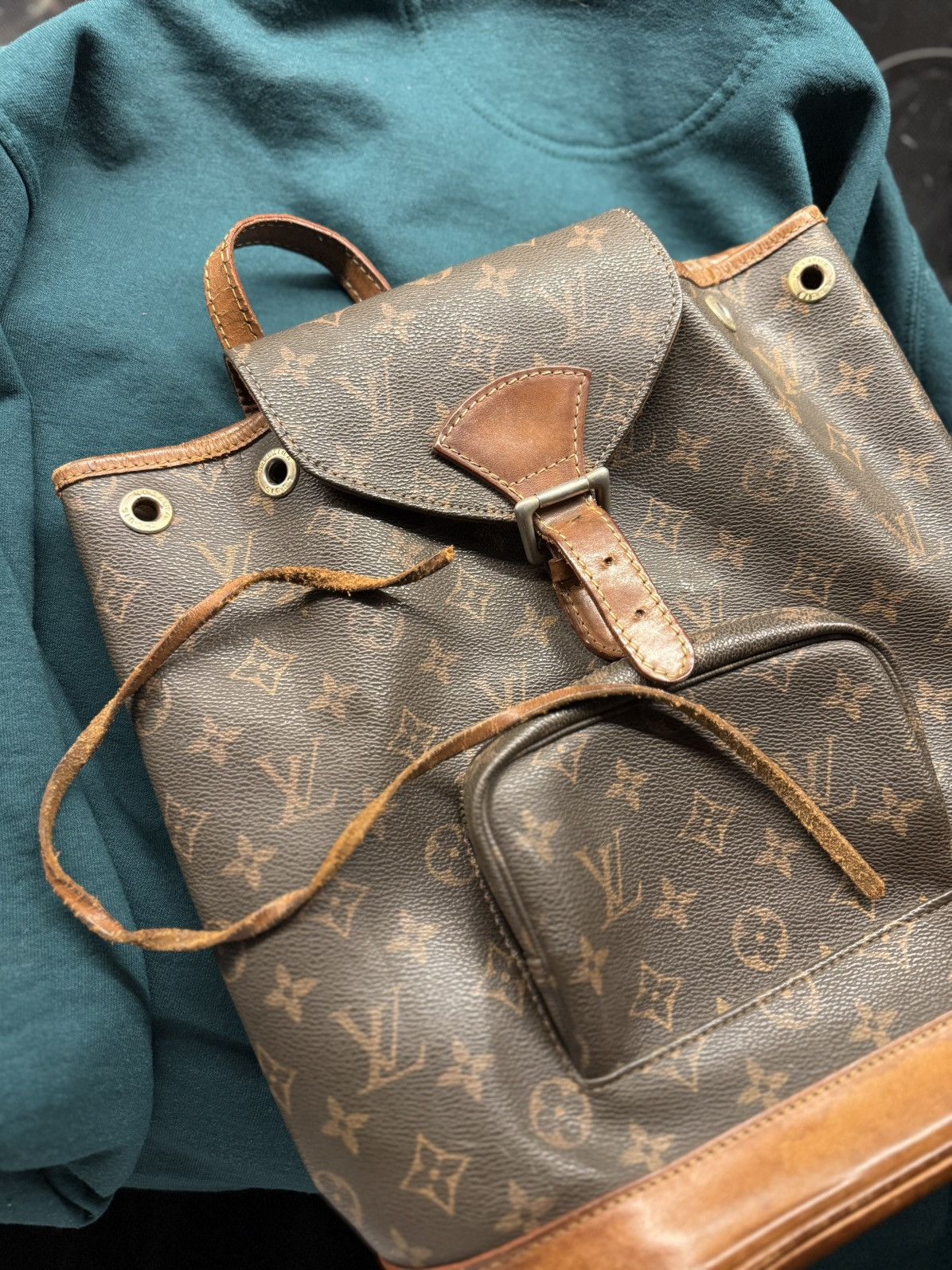 Louis Vuitton Vintage 90’s Louis Vuitton Montsouris Mini PM Bag Size ONE SIZE - 16 Thumbnail