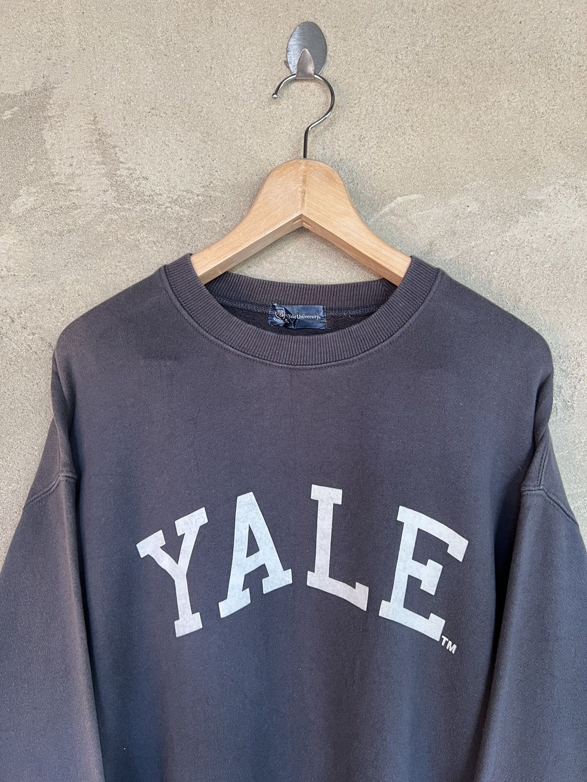 Vintage Vintage Yale University Sweatshirt Size US M / EU 48-50 / 2 - 3 Thumbnail