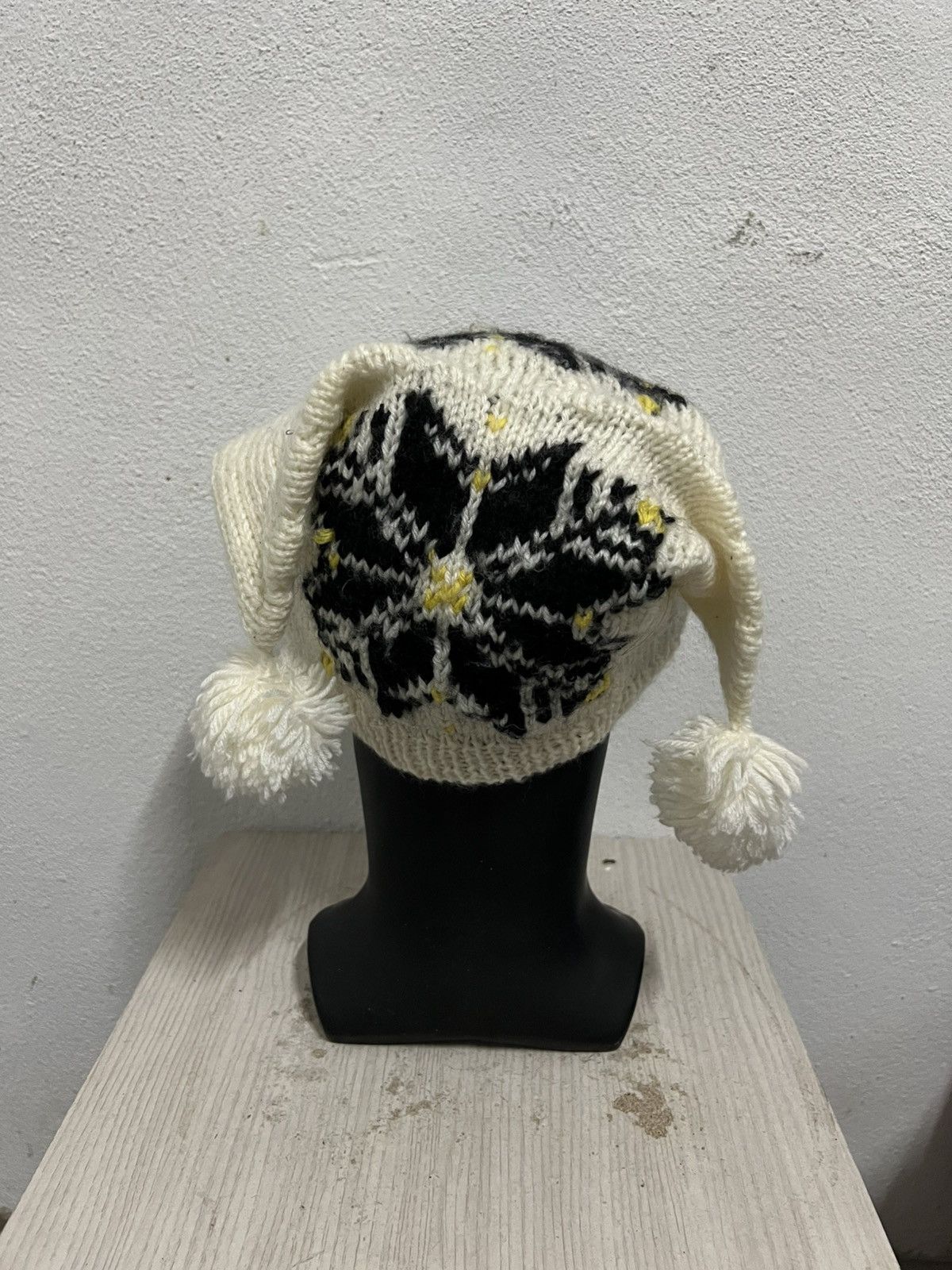 Handmade Vintage Handmade knit bobble Beanie Hat Size ONE SIZE - 5 Thumbnail