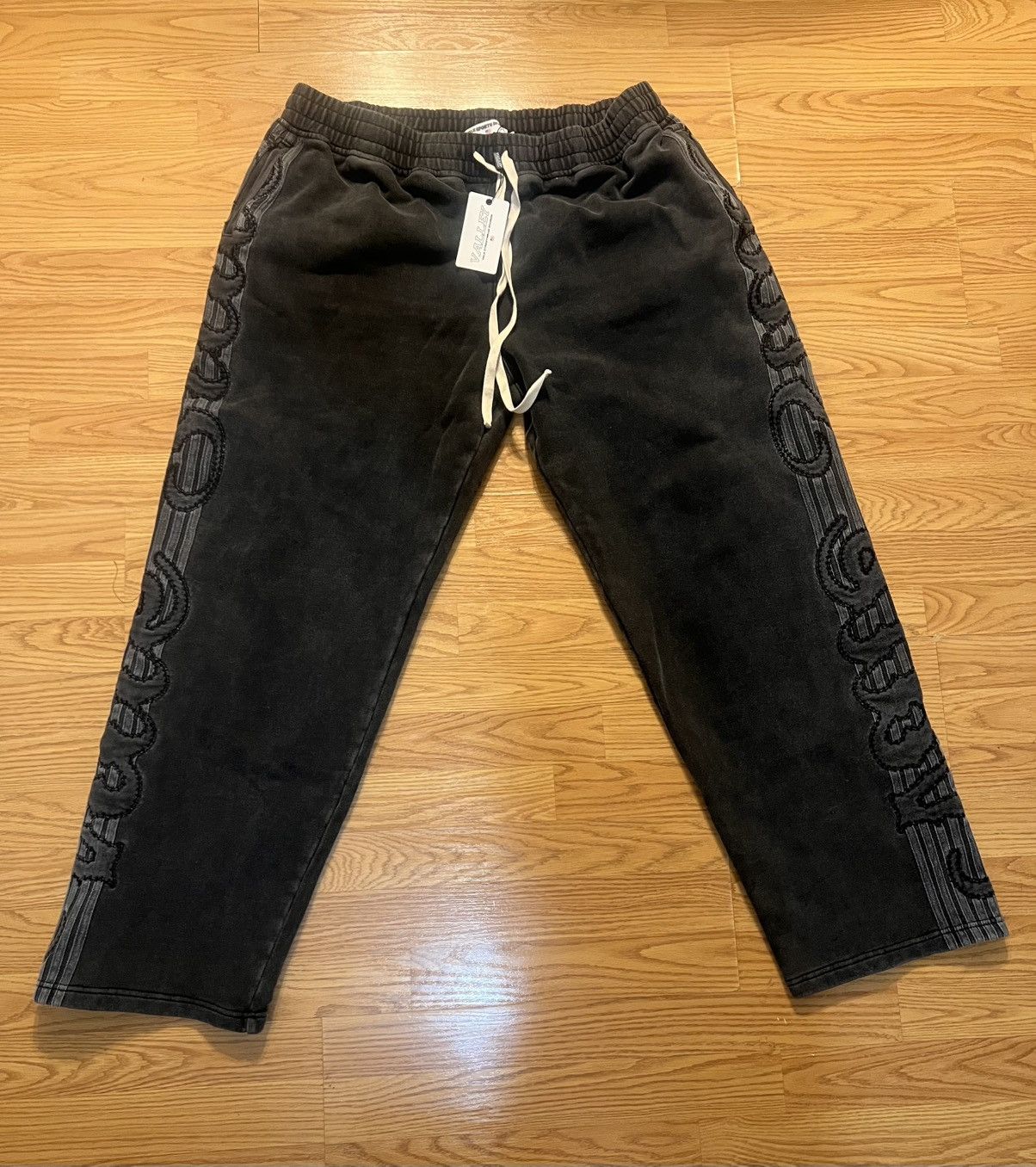 Vale Vale Forever “Black Cat” Sweatpants Size US 36 / EU 52 - 1 Thumbnail