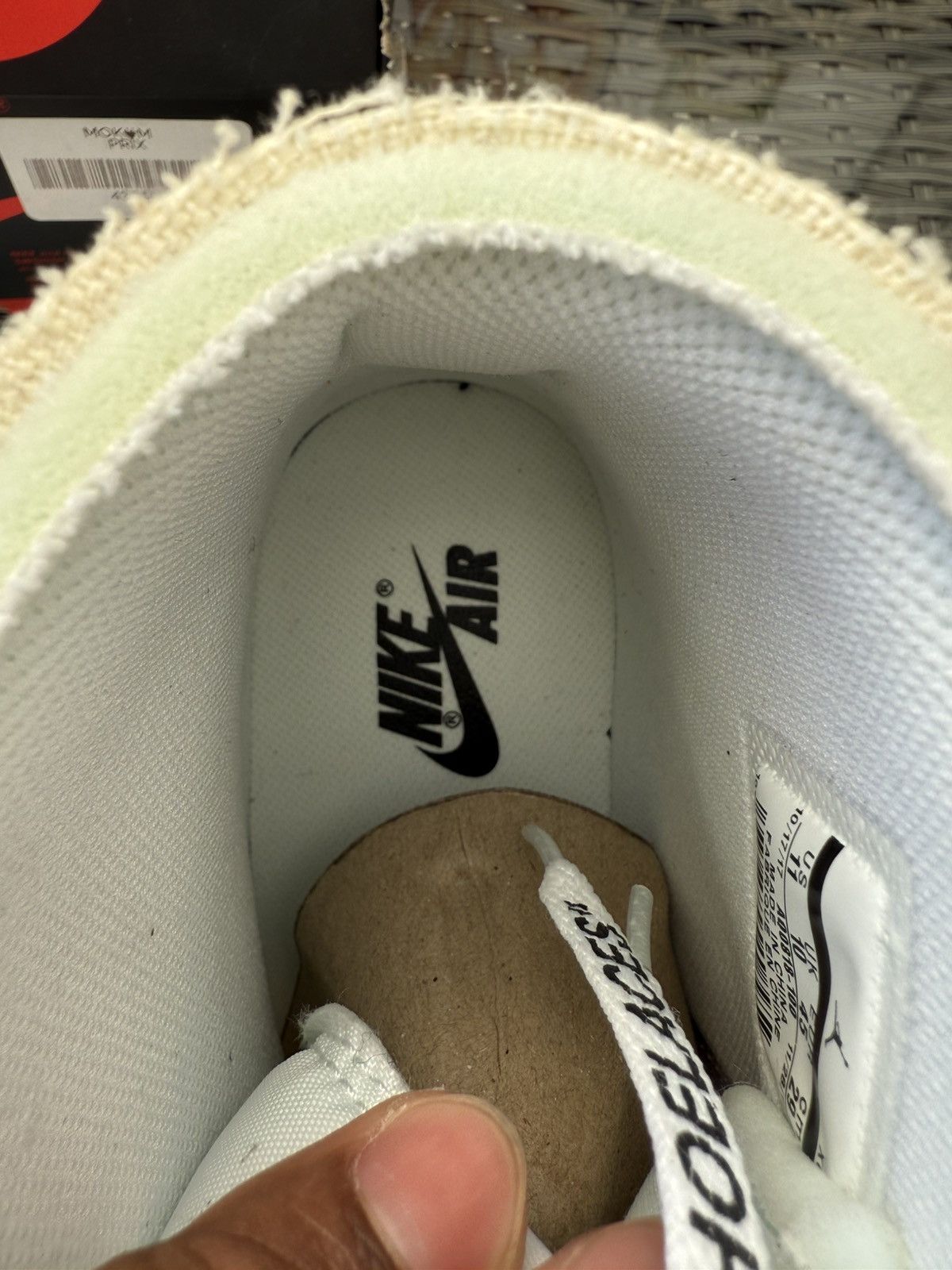 Jordan Brand Nike Air Jordan 1 x Off-White “NRG” Europe Exclusive Size US 11 / EU 44 - 8 Thumbnail