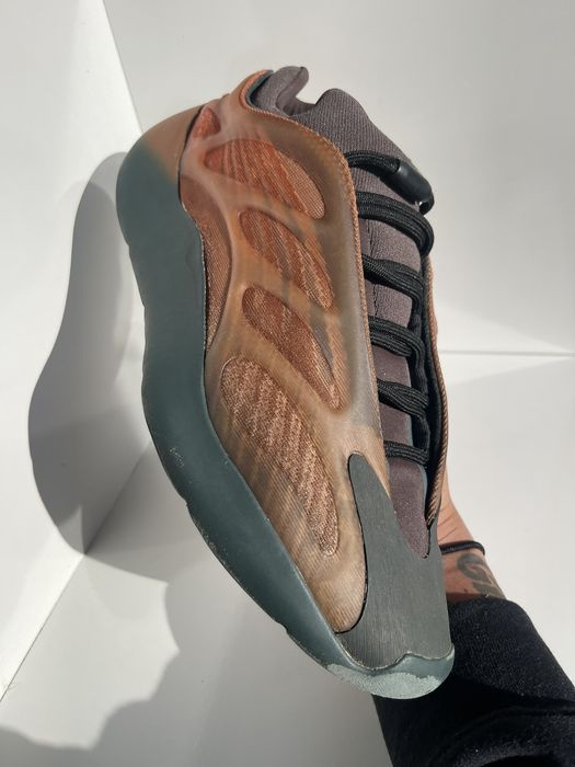 yeezy 700 v3 copper fade