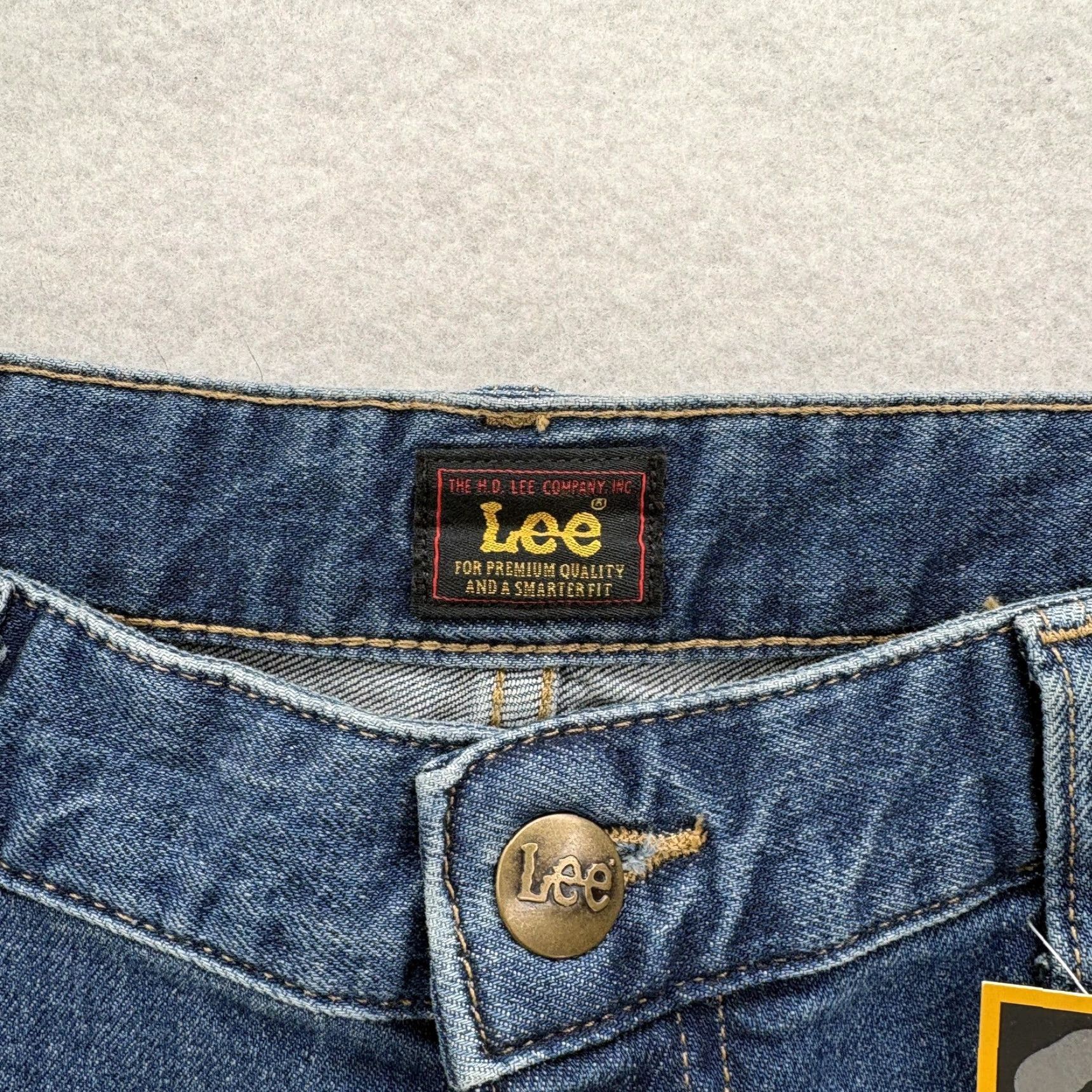 Lee Lee Heritage Straight Jeans Womens 16 Blue Medium Wash High Rise Stretch NWT Size 38" / US 16 / IT 52 - 4 Thumbnail