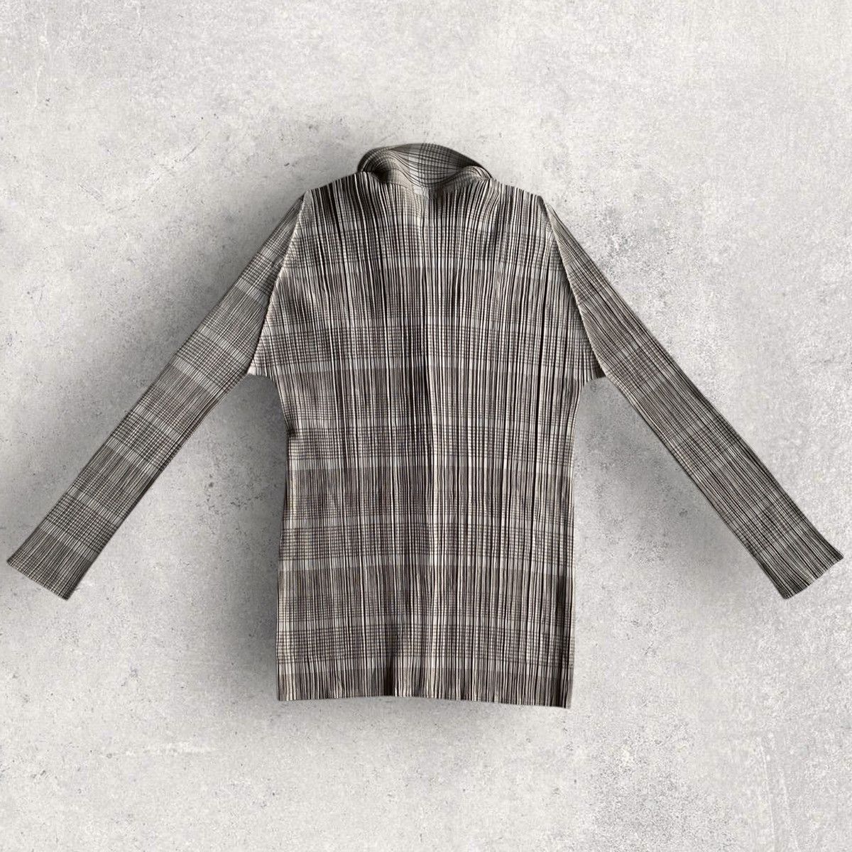 Issey Miyake Pleats Please Grey Plaid Jacket Shirt Size M / US 6-8 / IT 42-44 - 4 Thumbnail