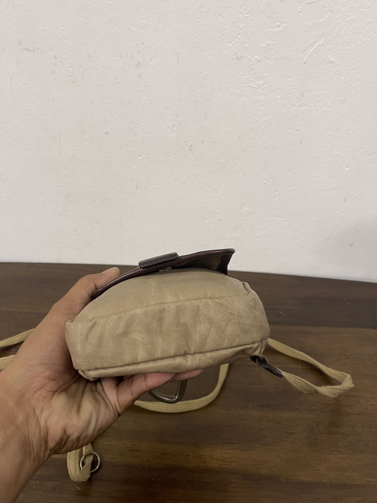 Japanese Brand × Takeo Kikuchi Unisex Takeo Kikuchi Quick Pocket Leather Crossbody bag Size ONE SIZE - 3 Thumbnail