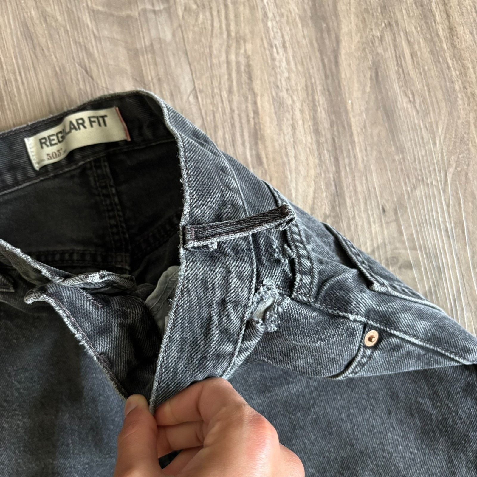 Levi's Vintage Y2K Levi’s 505 Jeans Men's Size 30x32 Straight Leg Size US 30 / EU 46 - 10 Thumbnail