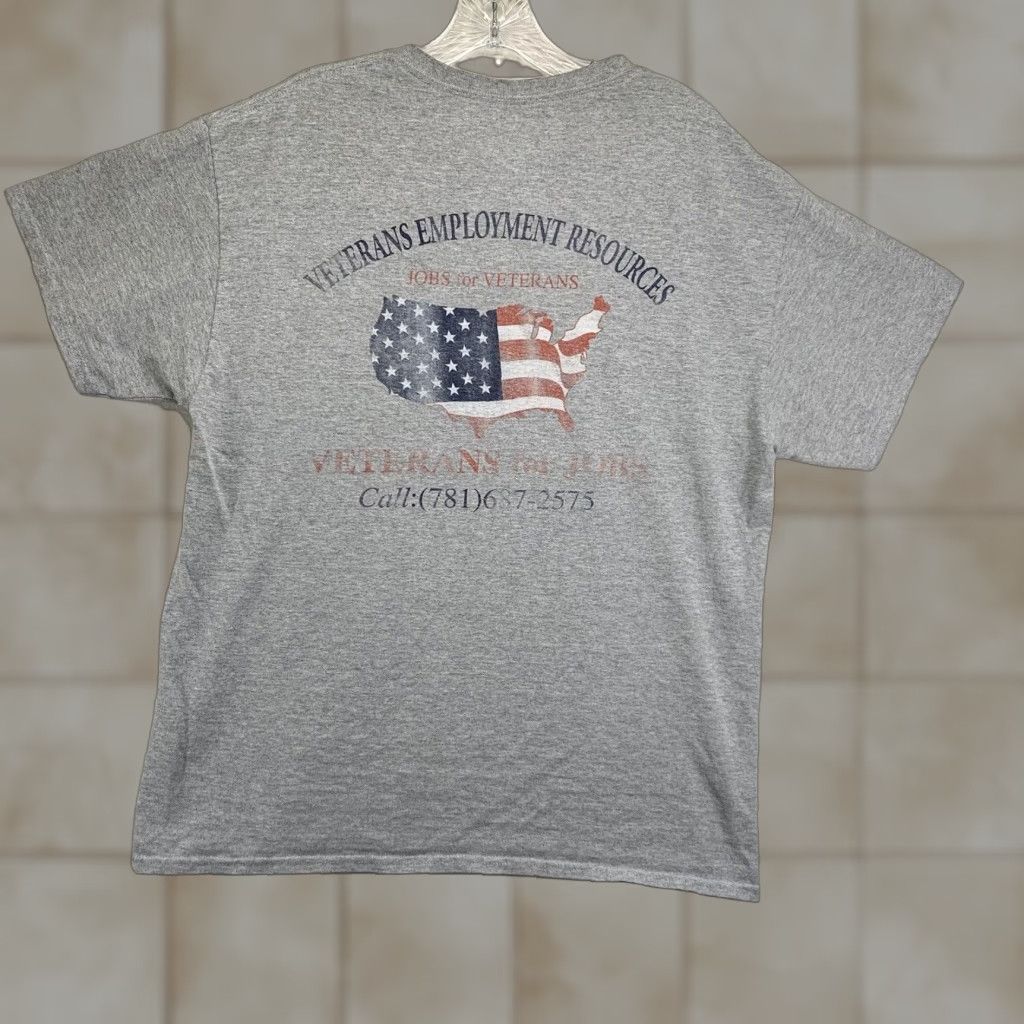Gildan Gildan Shirt Mens L Gray Veterans Resources USA Military Plaid T-Shirt Size US L / EU 52-54 / 3 - 1 Thumbnail