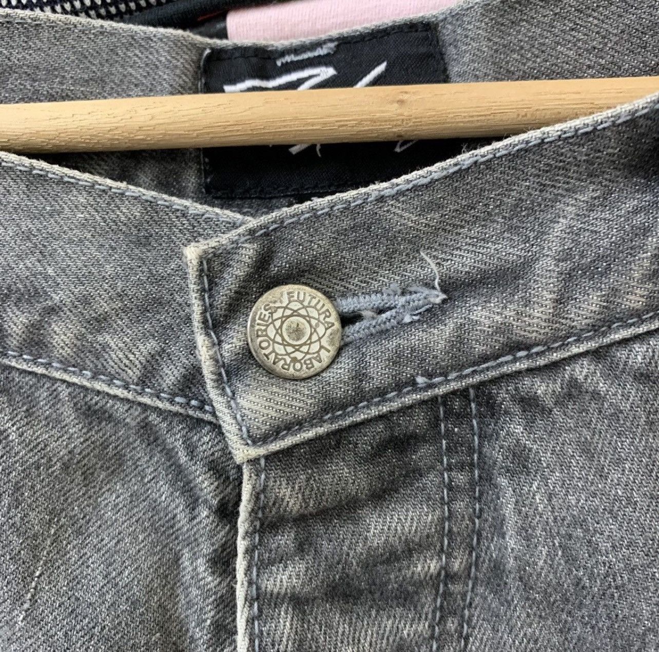 Futura RARE VTG FUTURA ARCHIVE PANTS – OG CUT / REAL GRAIL Size US 34 / EU 50 - 4 Thumbnail