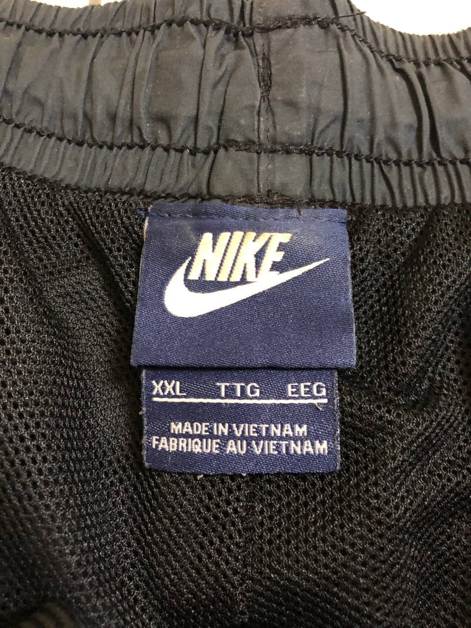 Nike Vintage Nike Track Pants 00s Nylon Swoosh Y2K Size US 38 / EU 54 - 14 Thumbnail