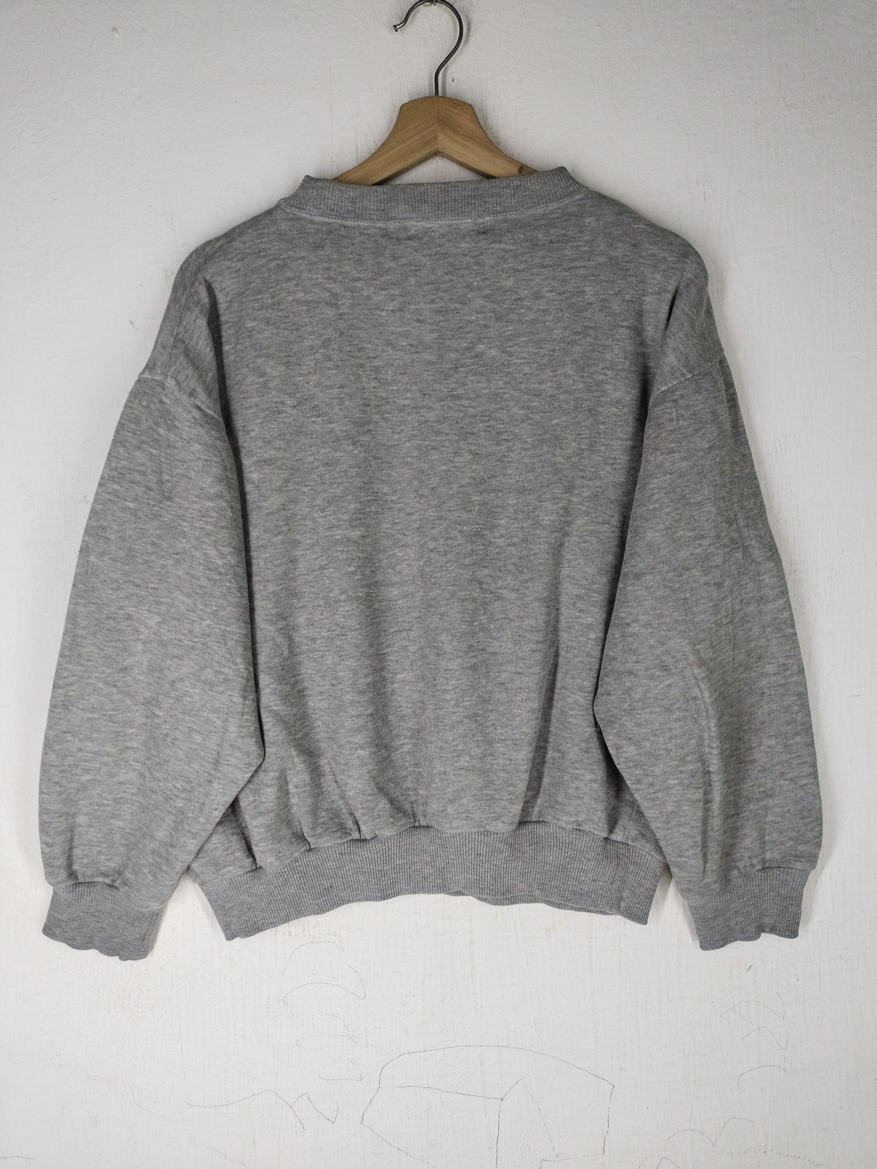 Vintage Vintage Lucky Strike Embroidered Baggy Sweatshirt Size US M / EU 48-50 / 2 - 7 Thumbnail