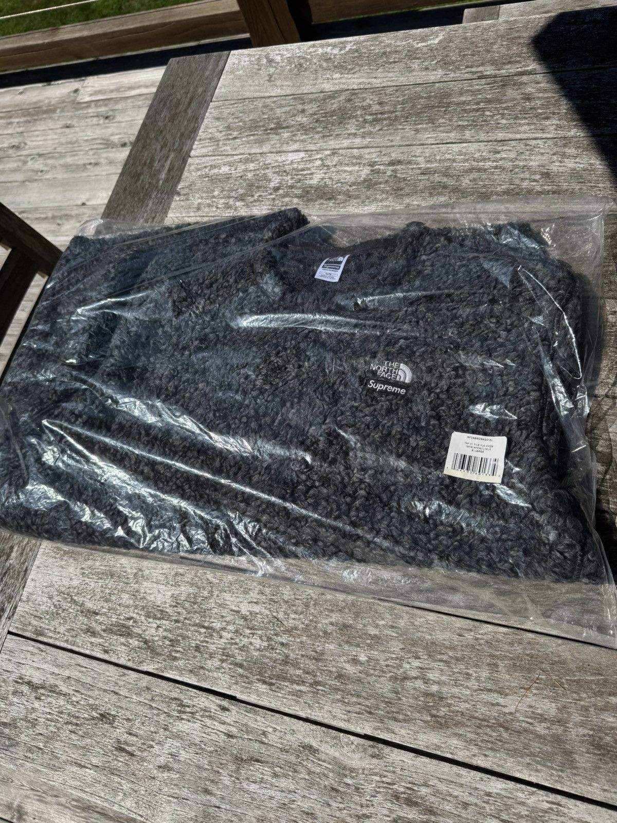 HIGH PILE NORTH FACE SUPREME FLEECE TOP