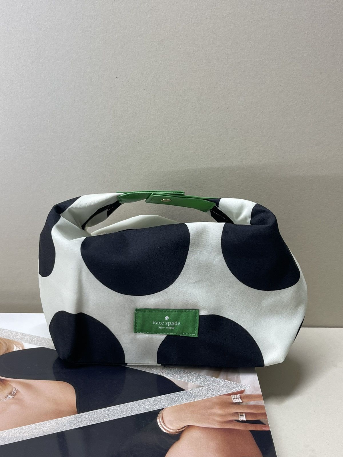 Kate Spade (new) Kate Spade costmetic pouch/travel kit polka dot Size ONE SIZE - 8 Thumbnail