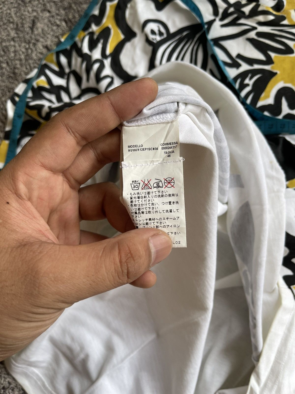 Japanese Brand Marni flower tshirt Size US M / EU 48-50 / 2 - 9 Thumbnail