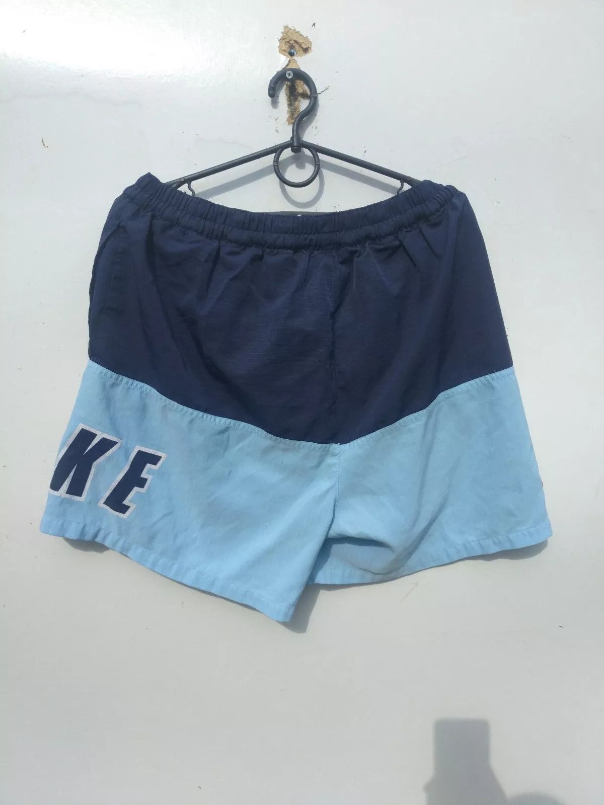 Nike nike vintage shorts size XL Size US 28 / EU 44 - 8 Thumbnail