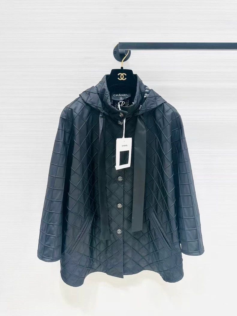 Chanel Chanel 25m new black cloak hooded jacket Size XS / US 0-2 / IT 36-38 - 1 Thumbnail