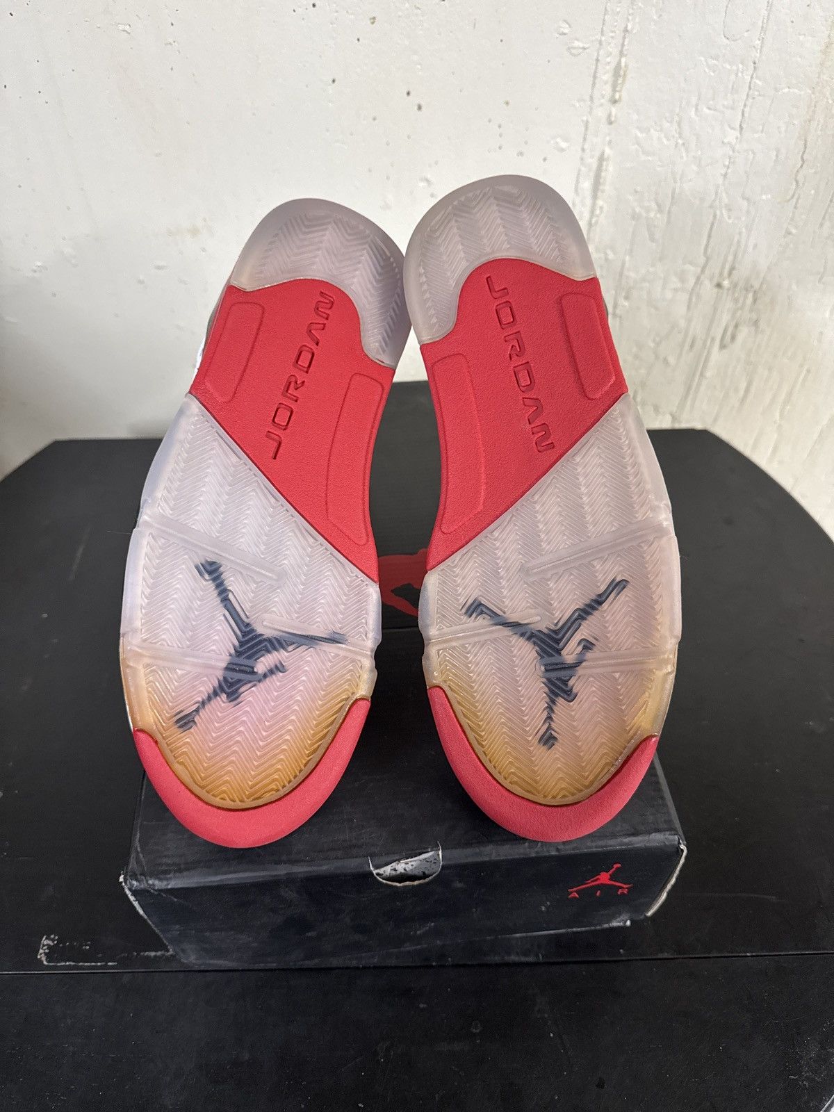 Jordan Brand × Nike Jordan 5 fire red Size US 10 / EU 43 - 5 Thumbnail