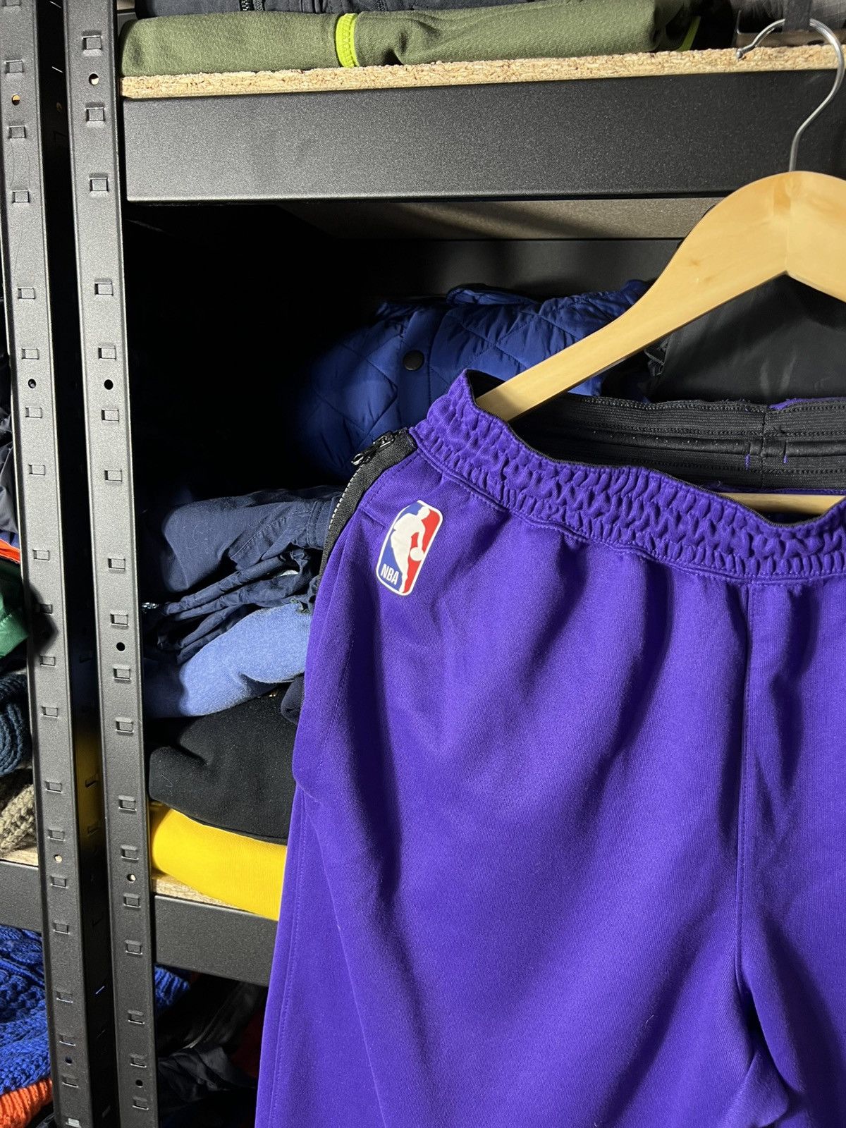 Nike Nike NBA Los Angeles Lakers Sweatpants Purple Gold Logo Size US 32 / EU 48 - 9 Thumbnail