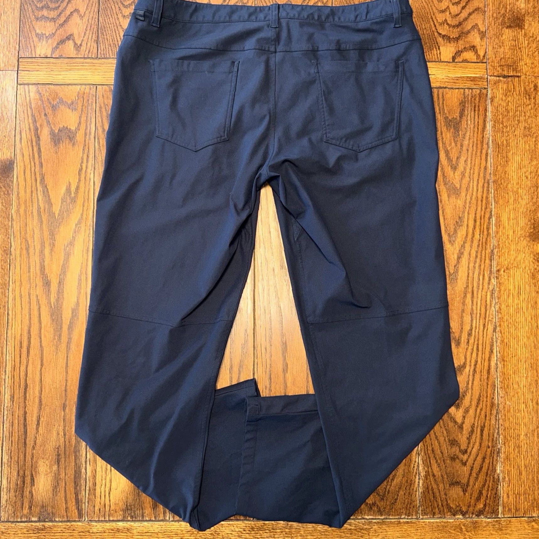 Lululemon Lululemon Men’s Pants Blue 38x33 Zip Pocket Stretch Regular Inseam 33" City Classic Activewear Athletic Golf Hiking Walking Man Mens Size US 38 / EU 54 - 5 Thumbnail