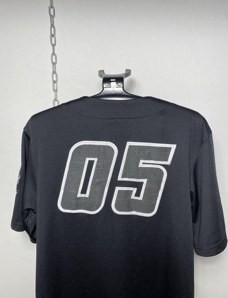 Fubu Rare Vintage Fubu #05 Baseball Jersey T-shirt Size US S / EU 44-46 / 1 - 13 Thumbnail