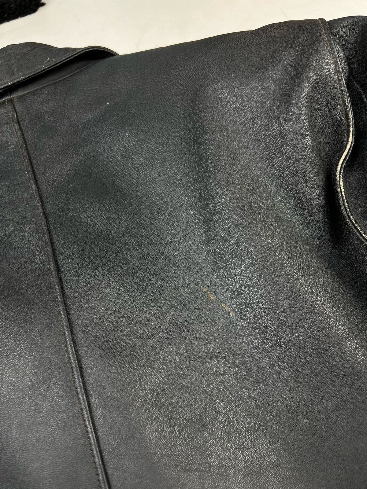 Vintage Vintage Perfecto Leather Jacket Distressed Size US XL / EU 56 / 4 - 22 Thumbnail
